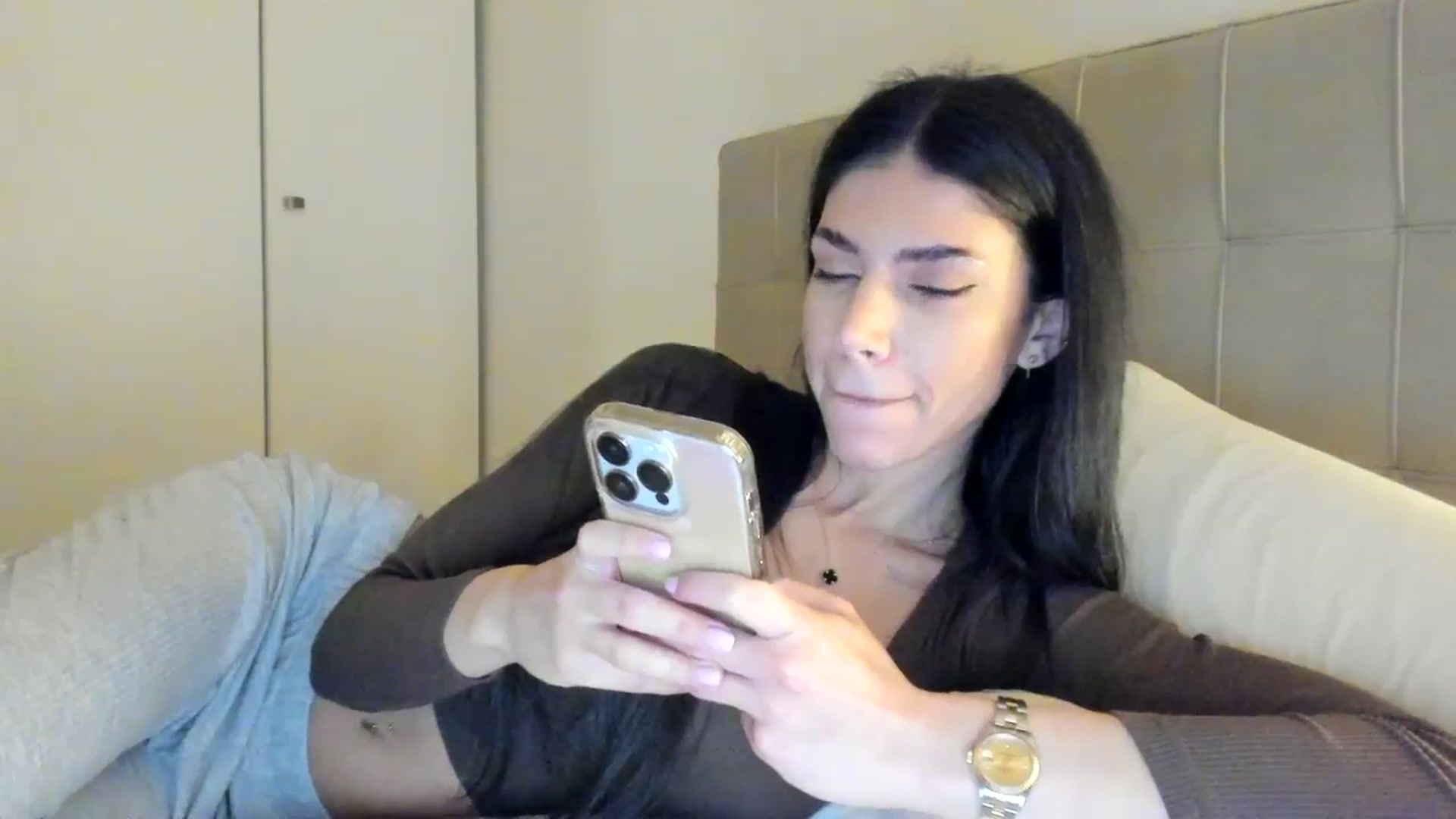 Gallery image thumbnail from SashaLopez's myfreecams stream on, 02/28/2024, 22:14 image 13 of 20