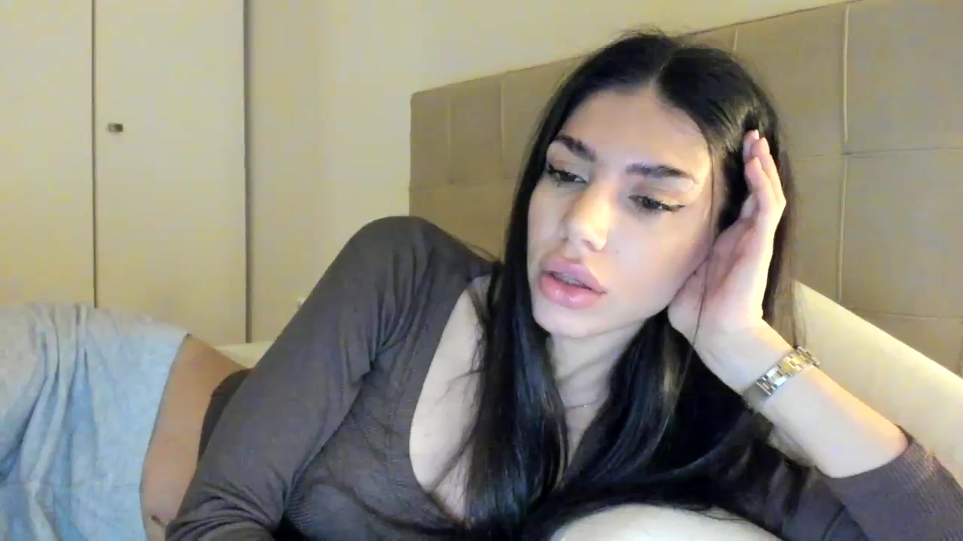 Gallery image thumbnail from SashaLopez's myfreecams stream on, 02/28/2024, 22:14 image 17 of 20