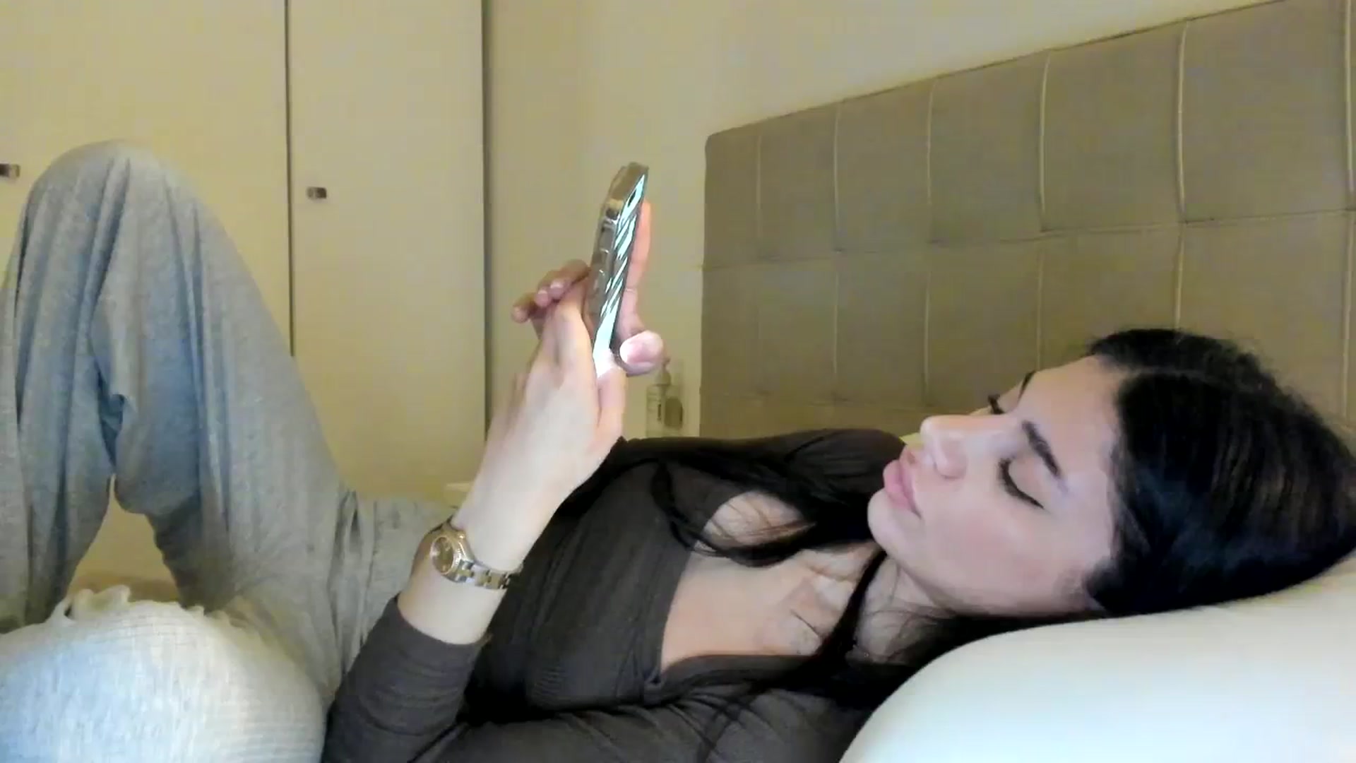 Gallery image thumbnail from SashaLopez's myfreecams stream on, 02/28/2024, 22:14 image 16 of 20