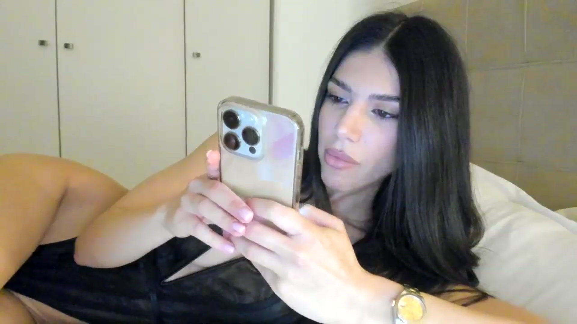 Gallery image thumbnail from SashaLopez's myfreecams stream on, 03/01/2024, 21:52 image 2 of 20