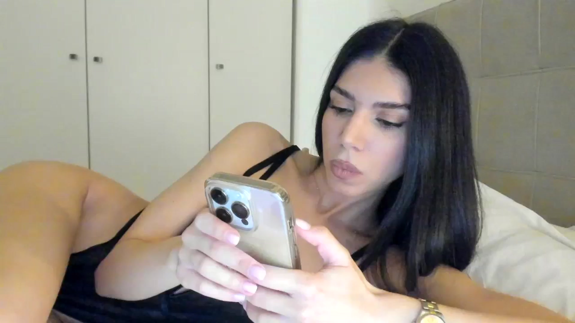 Gallery image thumbnail from SashaLopez's myfreecams stream on, 03/01/2024, 21:52 image 6 of 20