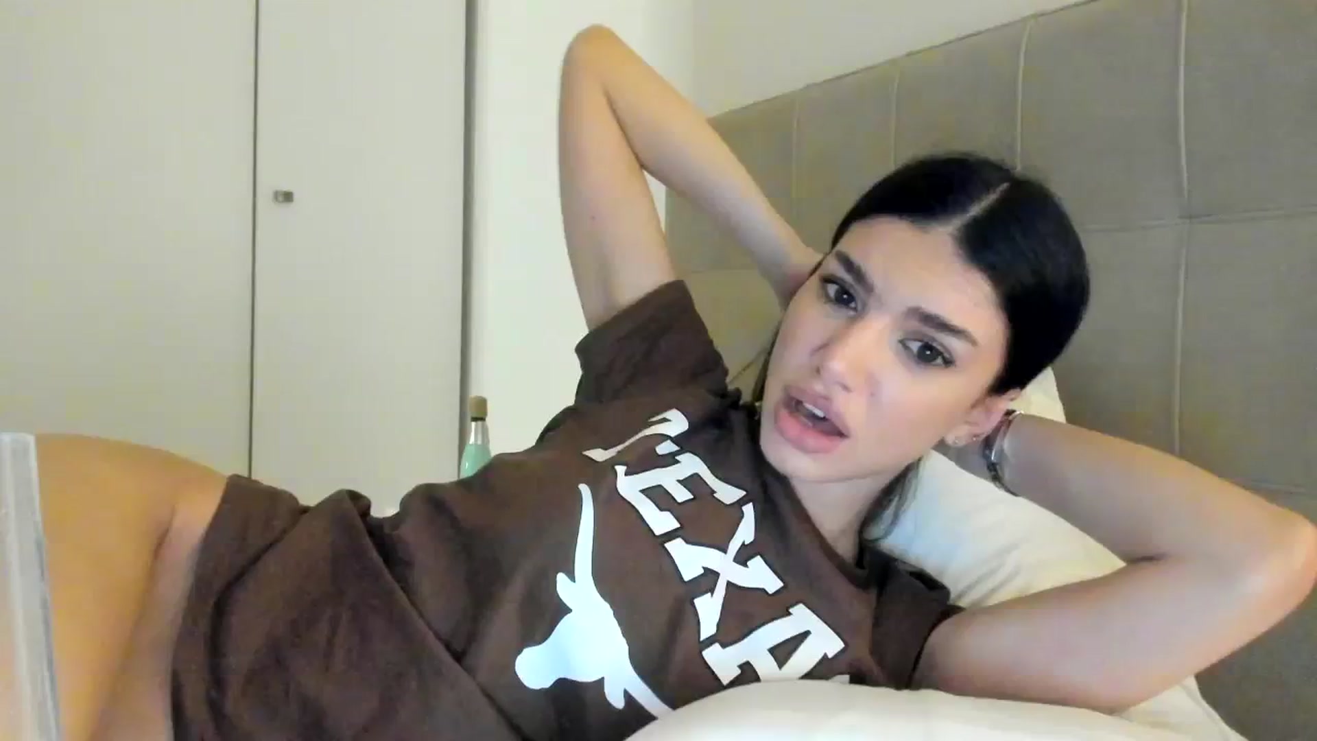 Gallery image thumbnail from SashaLopez's myfreecams stream on, 03/02/2024, 24:02 image 1 of 20