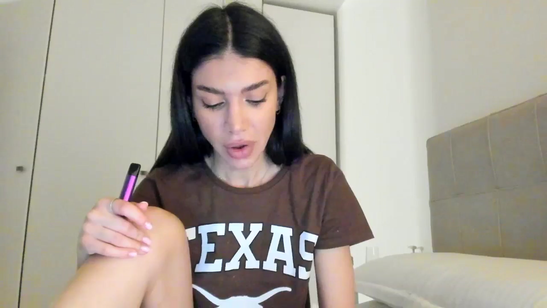 Gallery image thumbnail from SashaLopez's myfreecams stream on, 03/02/2024, 24:02 image 14 of 20