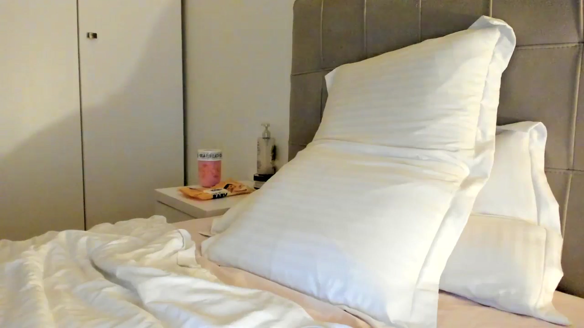 Gallery image thumbnail from SashaLopez's myfreecams stream on, 03/02/2024, 23:34 image 15 of 20