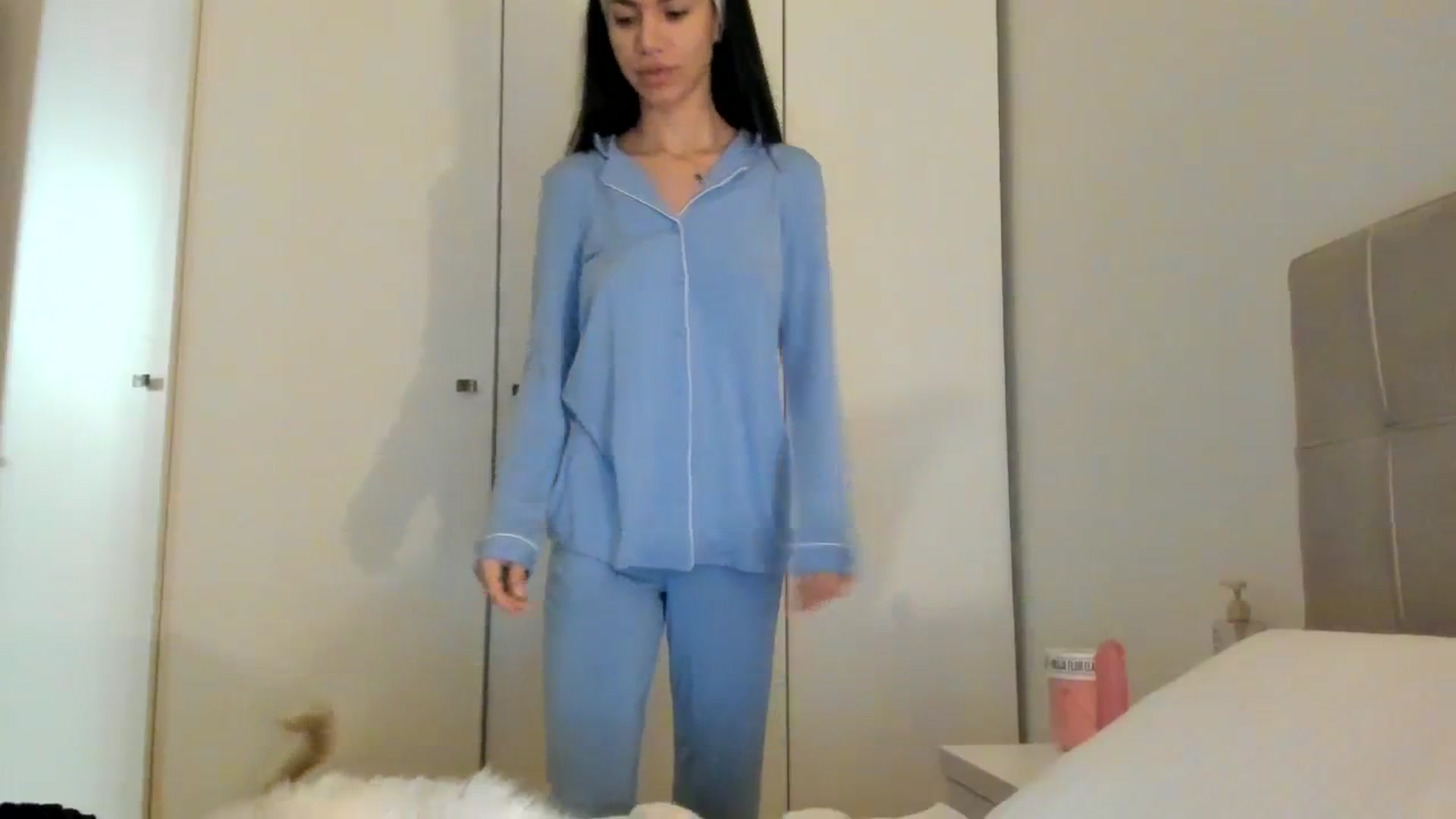 Gallery image thumbnail from SashaLopez's myfreecams stream on, 03/03/2024, 01:42 image 19 of 20