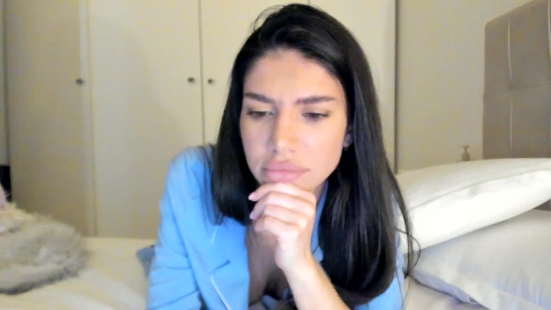 Gallery image thumbnail from SashaLopez's myfreecams stream on, 03/04/2024, 22:07 image 6 of 20