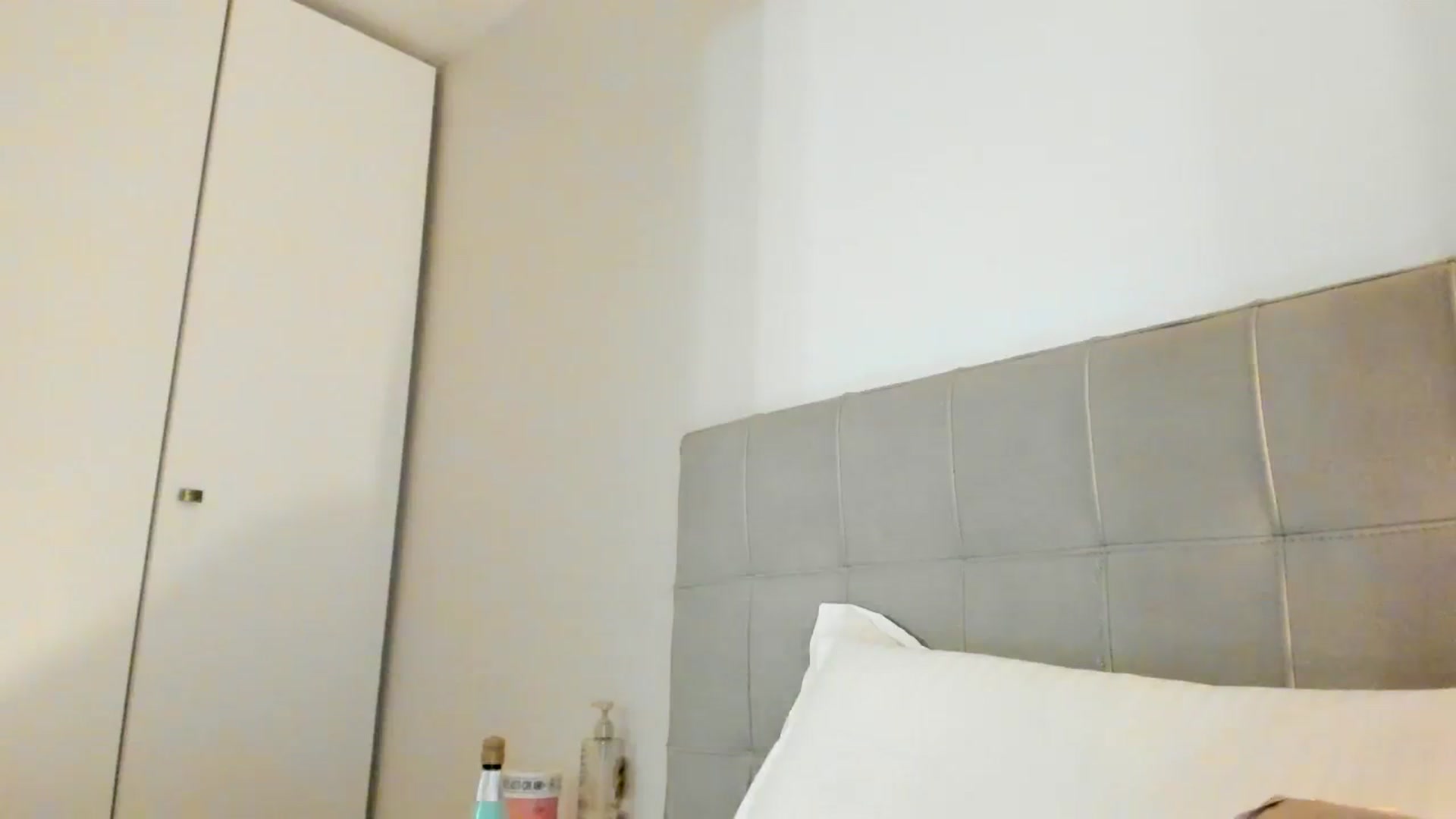 Gallery image thumbnail from SashaLopez's myfreecams stream on, 03/05/2024, 19:31 image 18 of 20