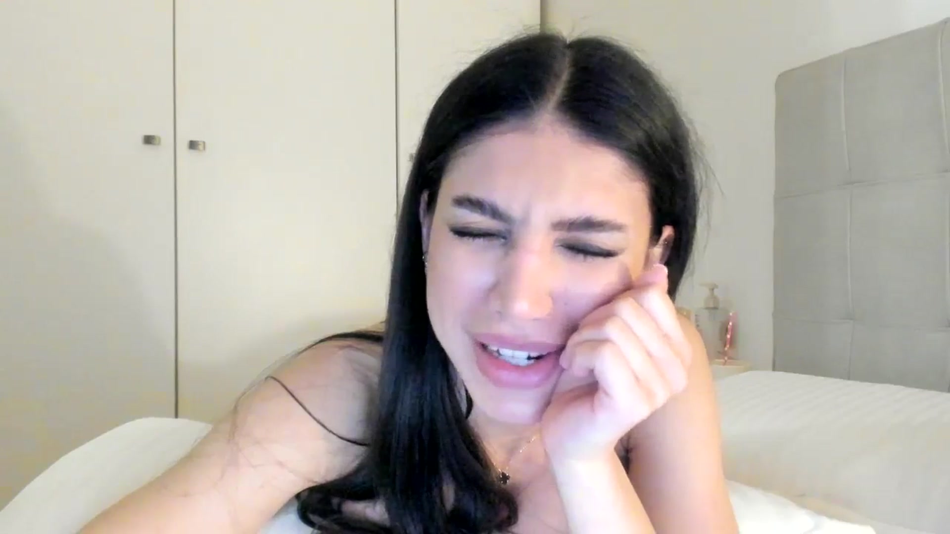Gallery image thumbnail from SashaLopez's myfreecams stream on, 03/05/2024, 23:17 image 12 of 20