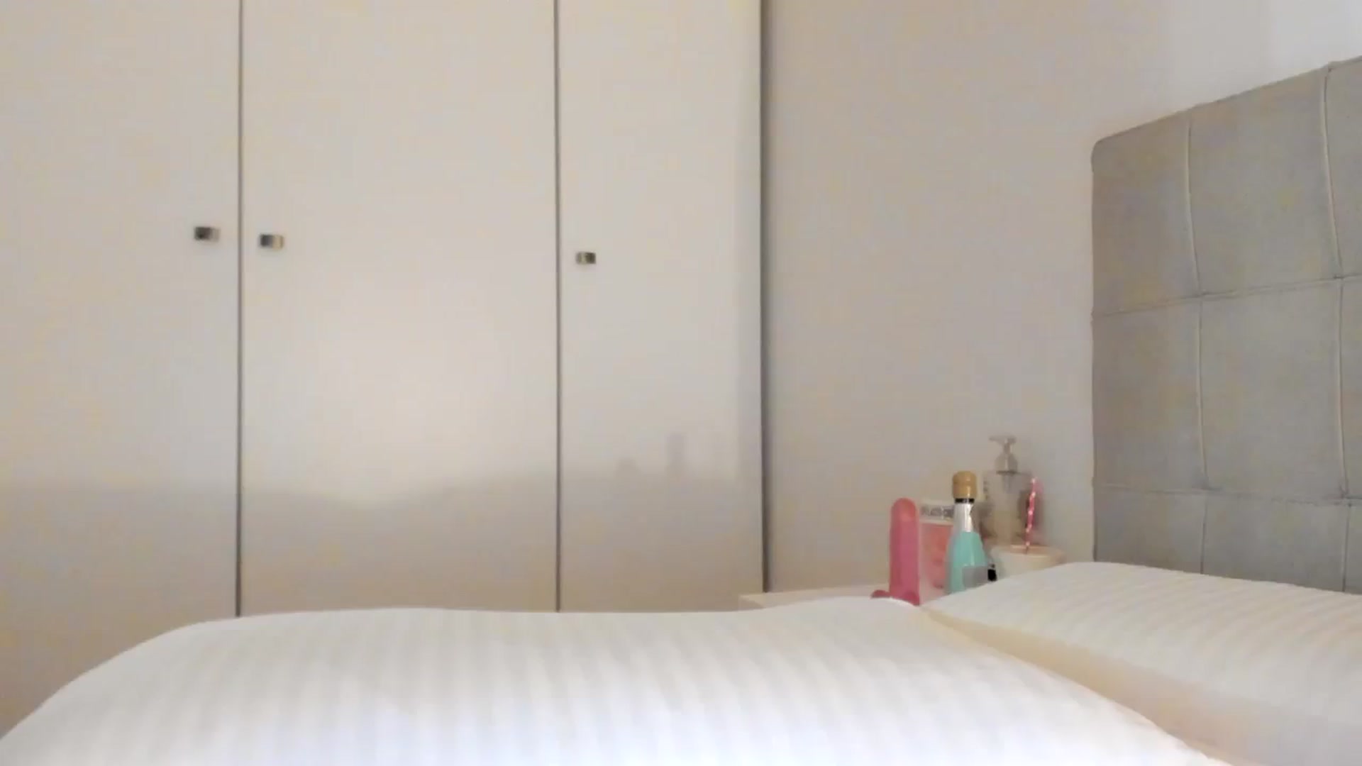Gallery image thumbnail from SashaLopez's myfreecams stream on, 03/05/2024, 23:17 image 14 of 20