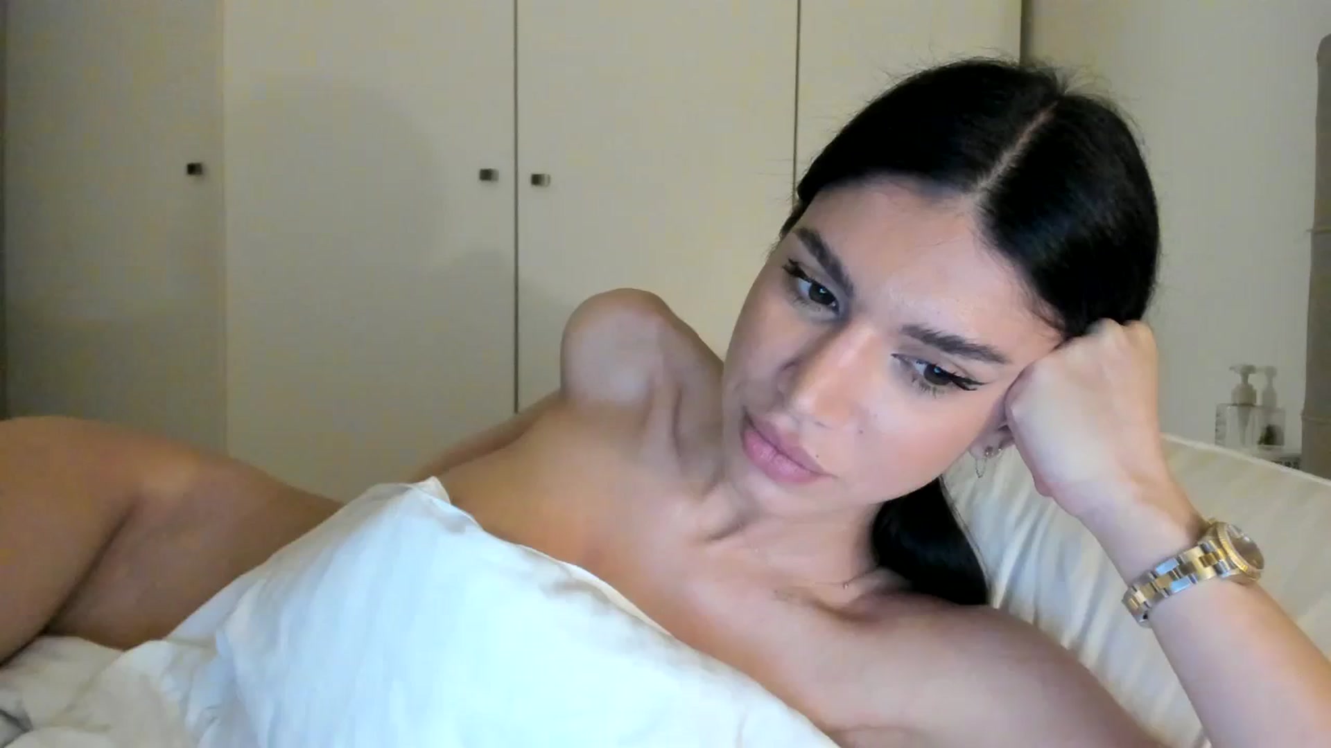Gallery image thumbnail from SashaLopez's myfreecams stream on, 03/12/2024, 23:42 image 4 of 20