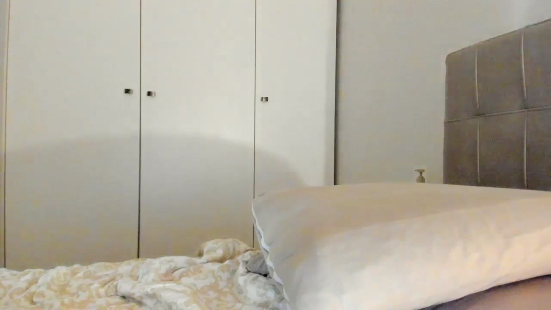 Gallery image thumbnail from SashaLopez's myfreecams stream on, 03/20/2024, 21:33 image 19 of 20