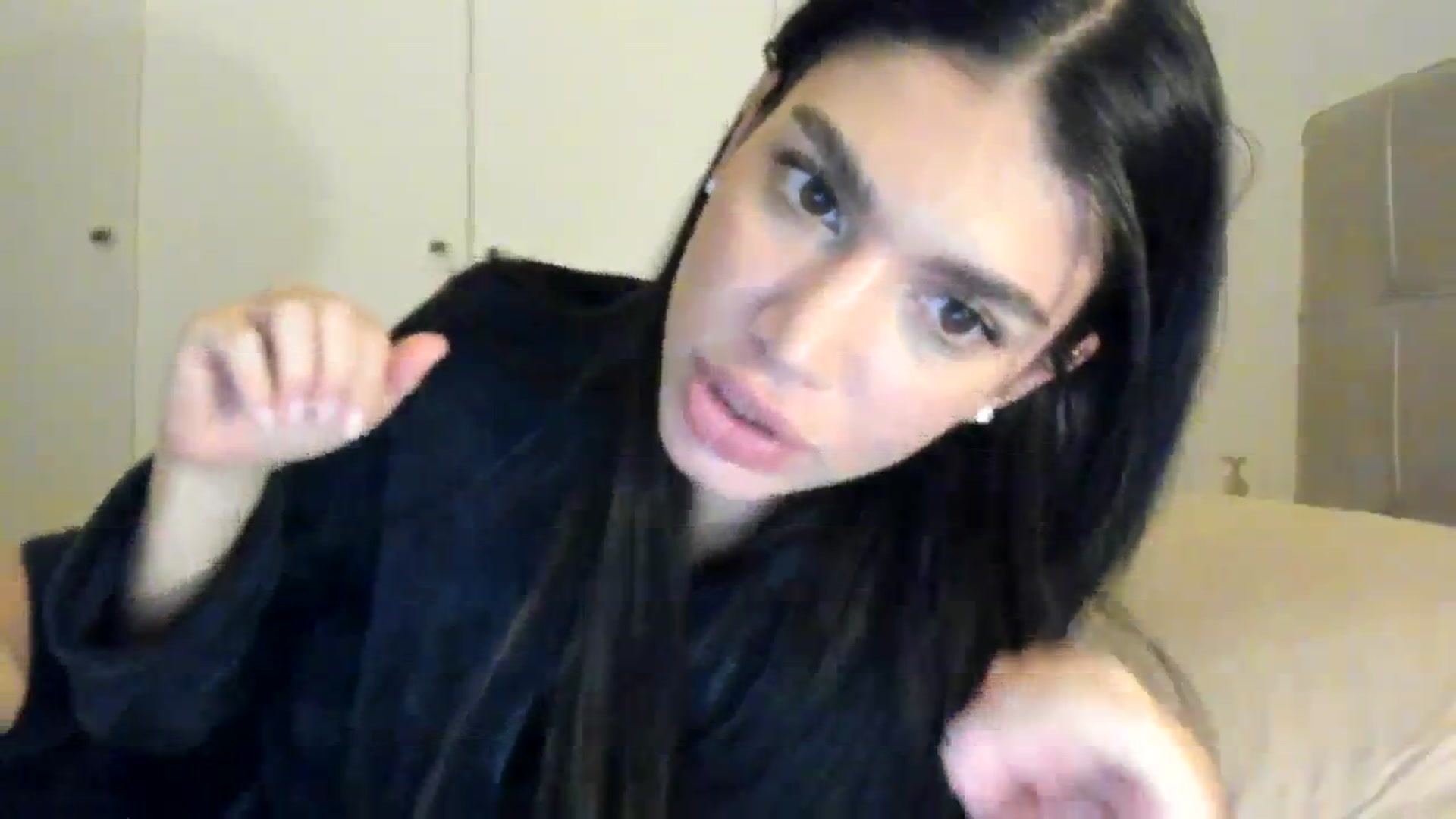 Gallery image thumbnail from SashaLopez's myfreecams stream on, 03/20/2024, 22:37 image 20 of 20