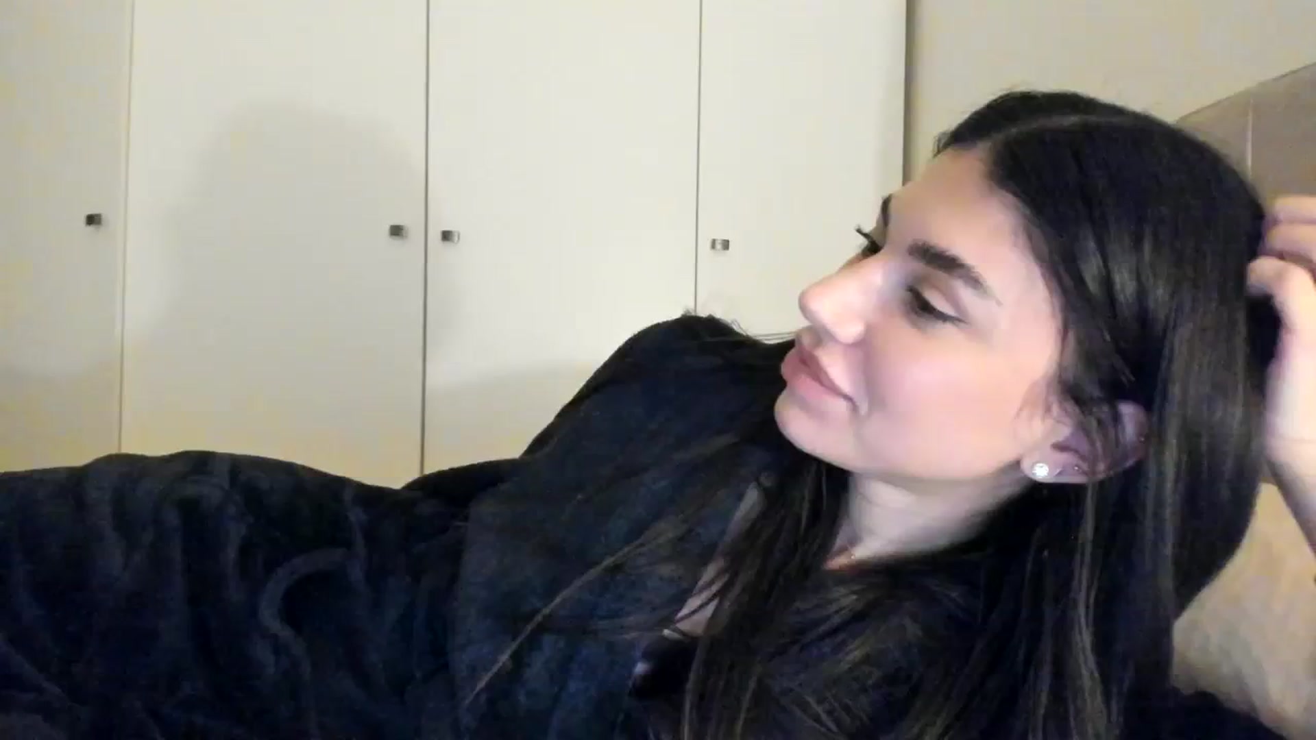 Gallery image thumbnail from SashaLopez's myfreecams stream on, 03/20/2024, 22:37 image 18 of 20