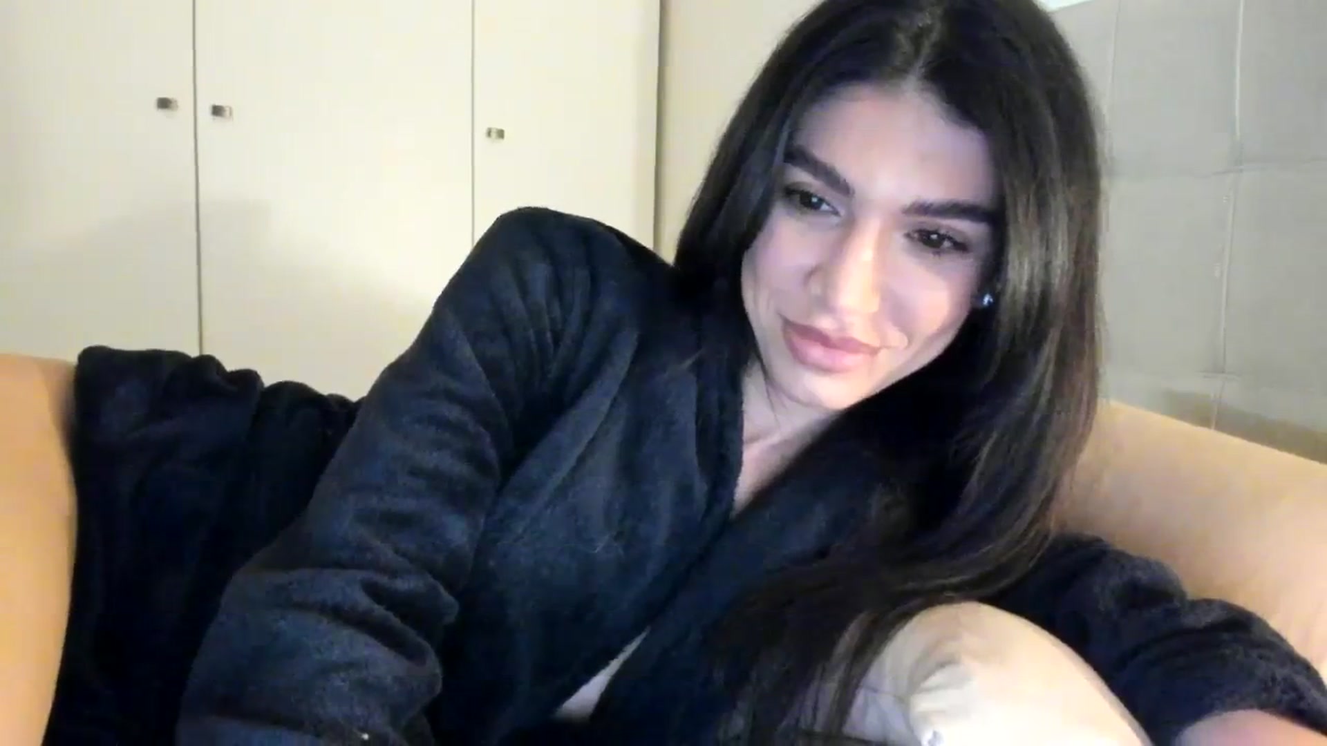 Gallery image thumbnail from SashaLopez's myfreecams stream on, 03/21/2024, 21:45 image 12 of 20