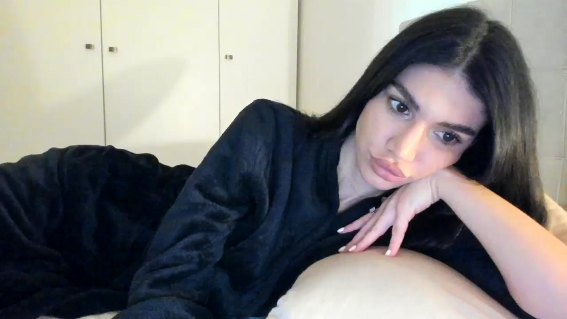Gallery image thumbnail from SashaLopez's myfreecams stream on, 03/21/2024, 21:45 image 1 of 20