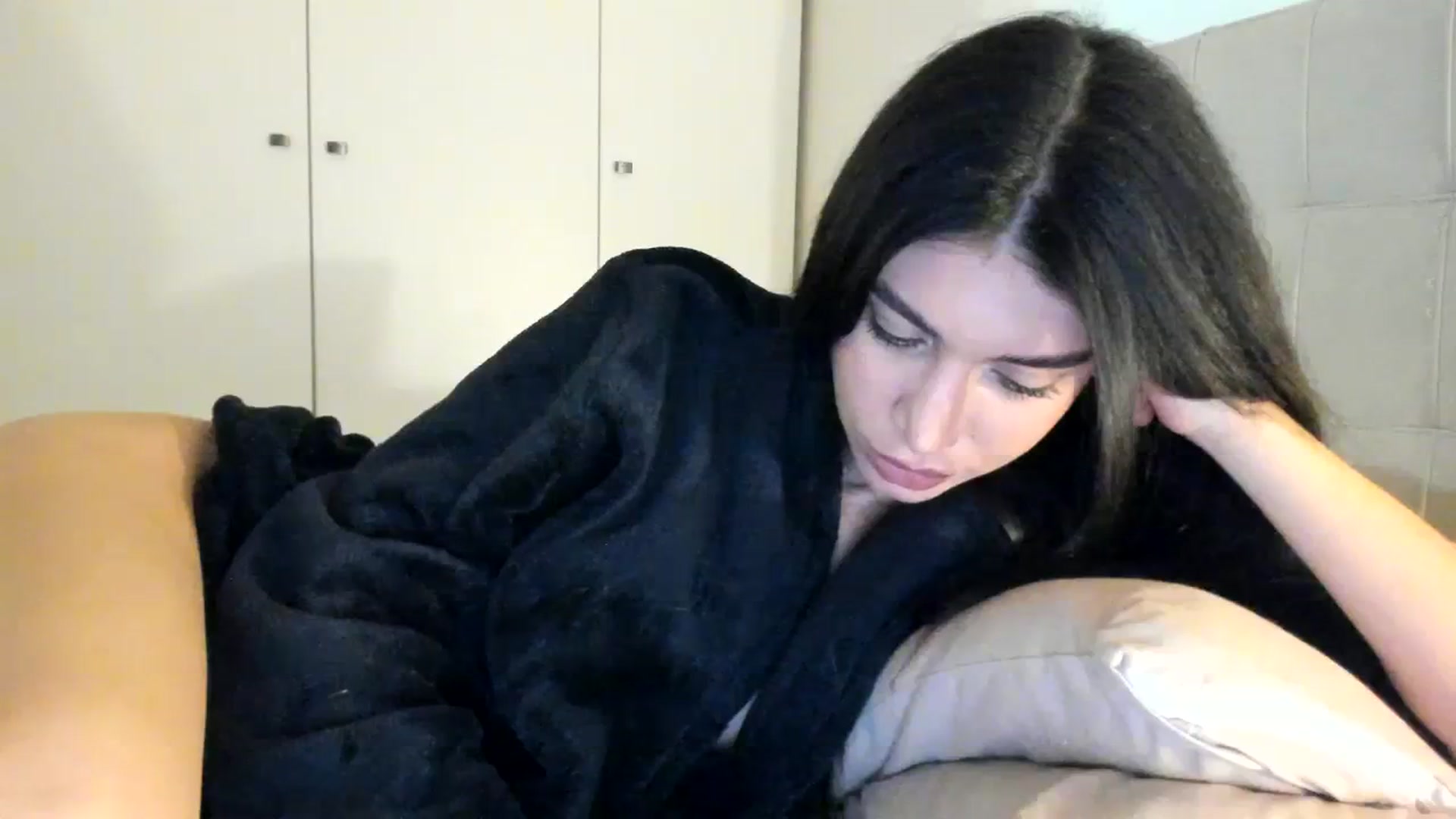 Gallery image thumbnail from SashaLopez's myfreecams stream on, 03/21/2024, 21:45 image 10 of 20