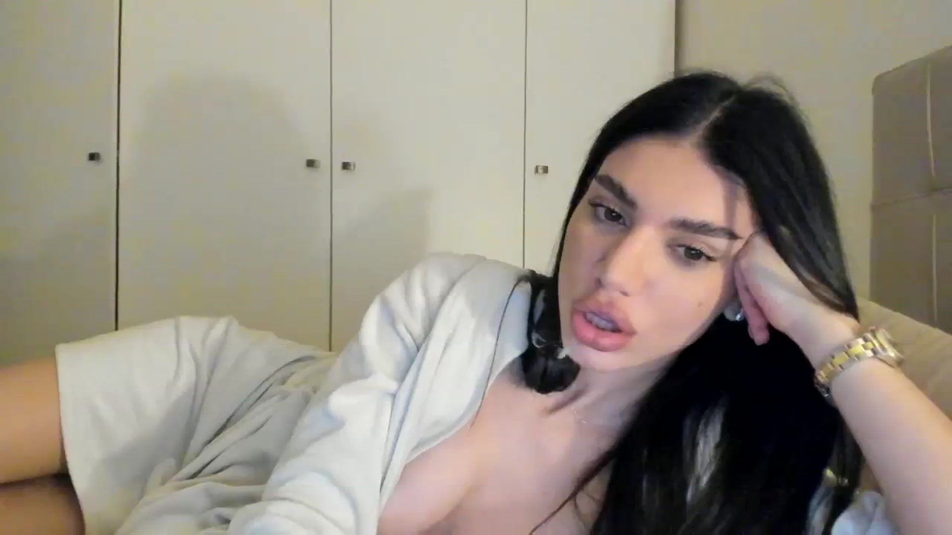 Gallery image thumbnail from SashaLopez's myfreecams stream on, 03/23/2024, 22:02 image 17 of 20