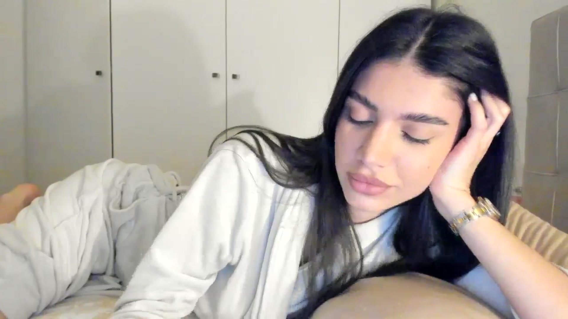 Gallery image thumbnail from SashaLopez's myfreecams stream on, 03/23/2024, 22:02 image 4 of 20