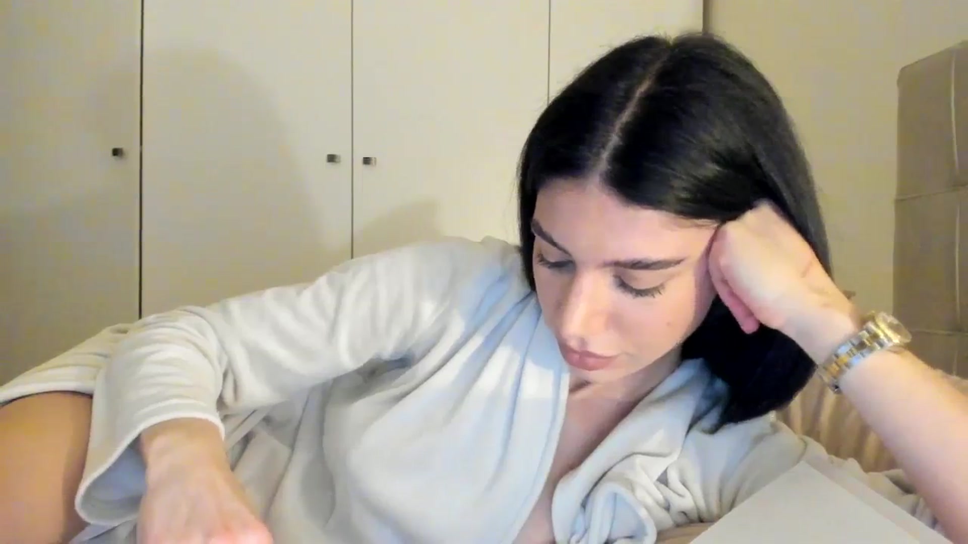 Gallery image thumbnail from SashaLopez's myfreecams stream on, 03/23/2024, 22:02 image 10 of 20