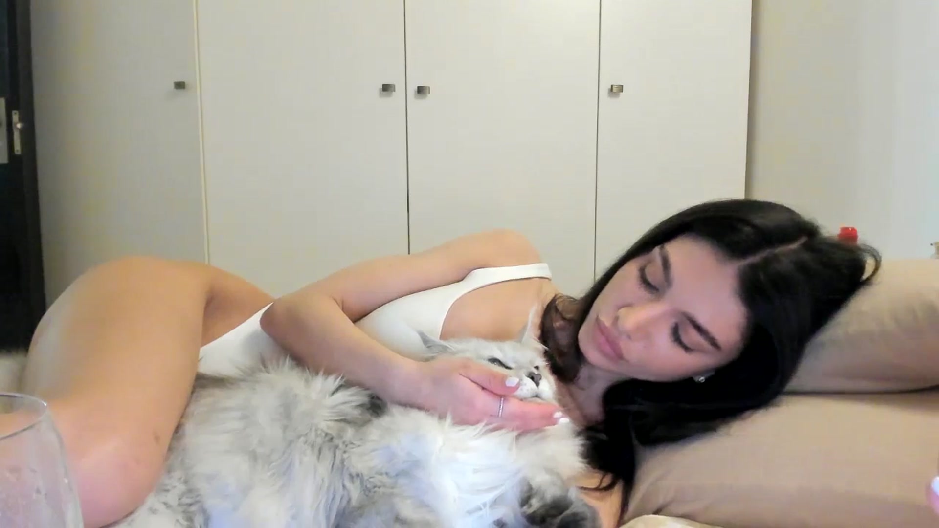 Gallery image thumbnail from SashaLopez's myfreecams stream on, 04/01/2024, 21:14 image 6 of 20