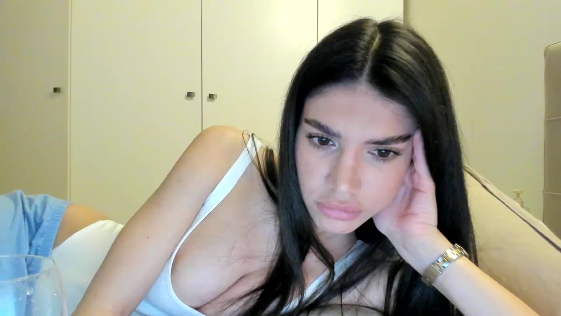 Gallery image thumbnail from SashaLopez's myfreecams stream on, 04/01/2024, 22:06 image 9 of 20