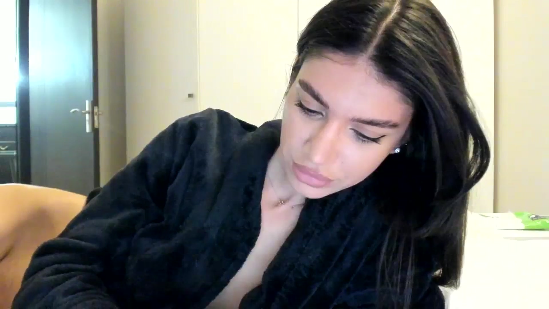 Gallery image thumbnail from SashaLopez's myfreecams stream on, 04/02/2024, 22:34 image 9 of 20