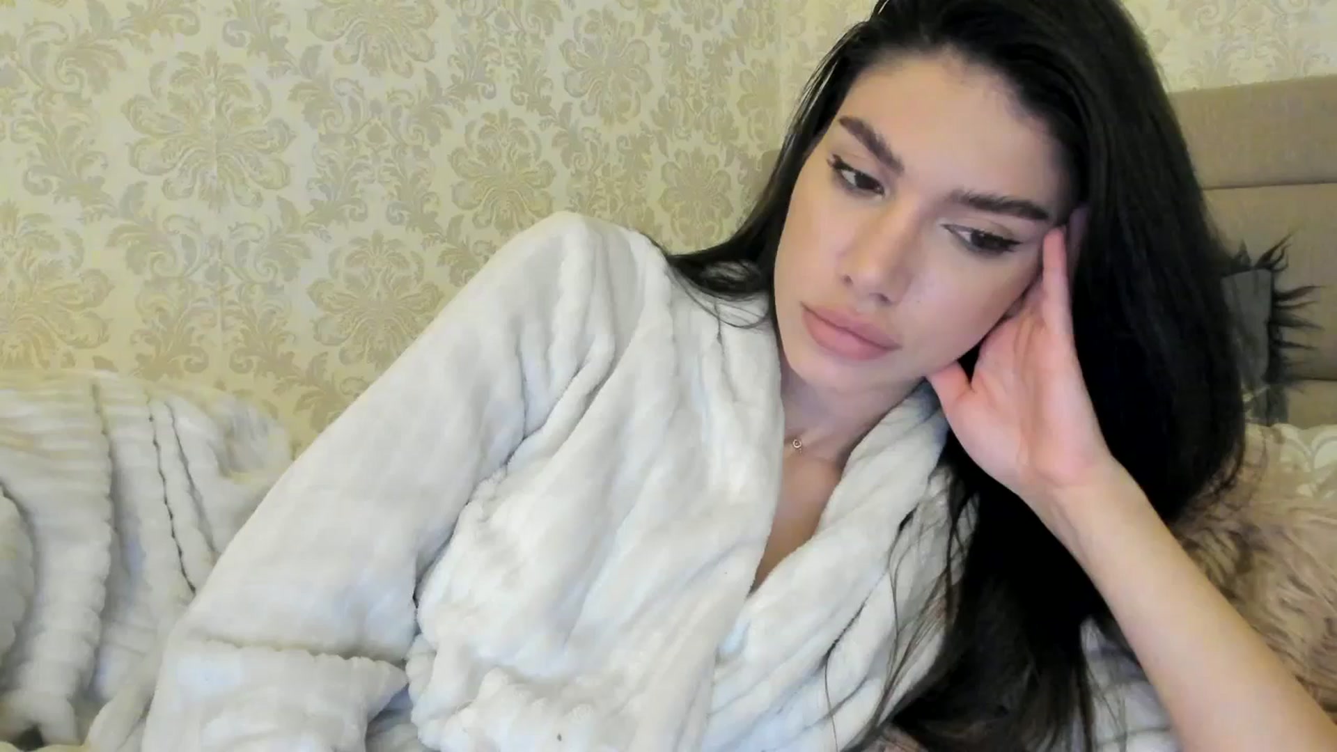 Gallery image thumbnail from SashaLopez's myfreecams stream on, 04/06/2024, 21:19 image 11 of 20