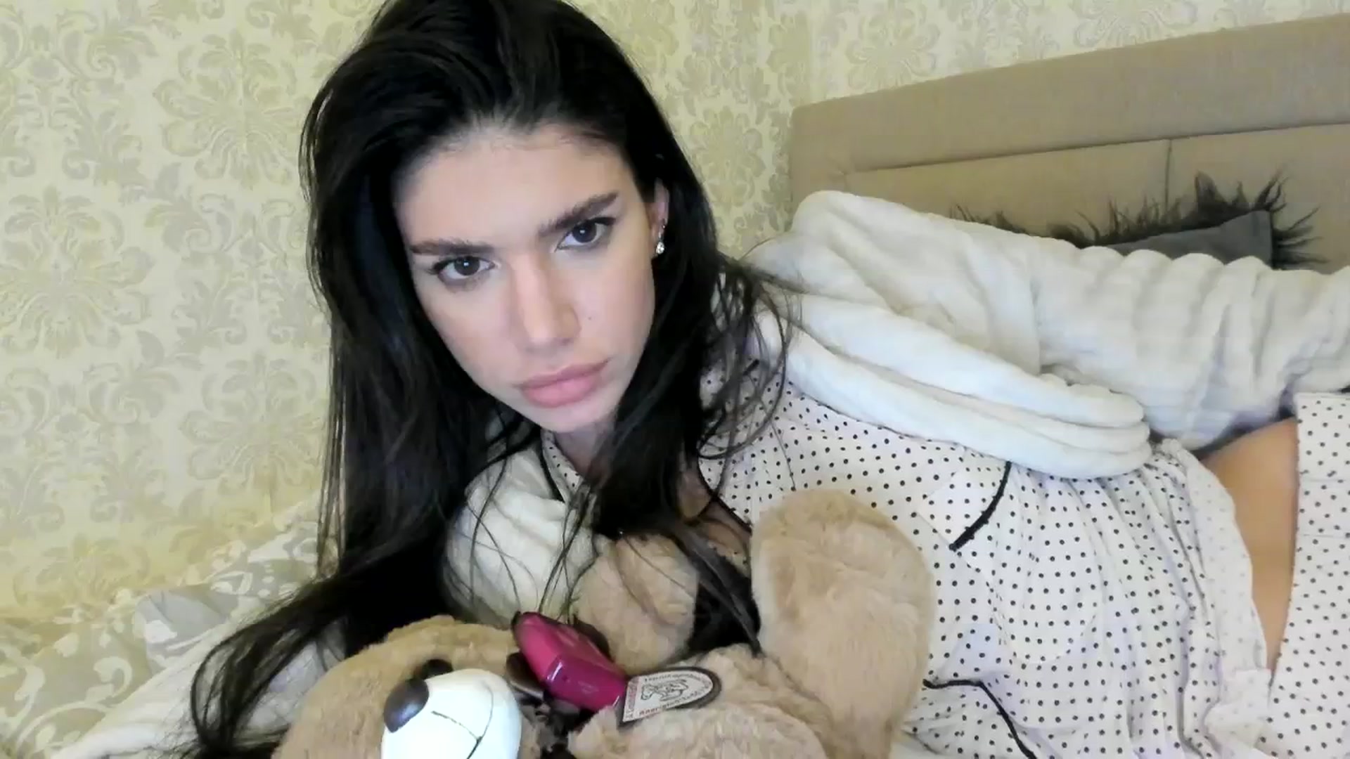 Gallery image thumbnail from SashaLopez's myfreecams stream on, 04/06/2024, 22:46 image 14 of 20