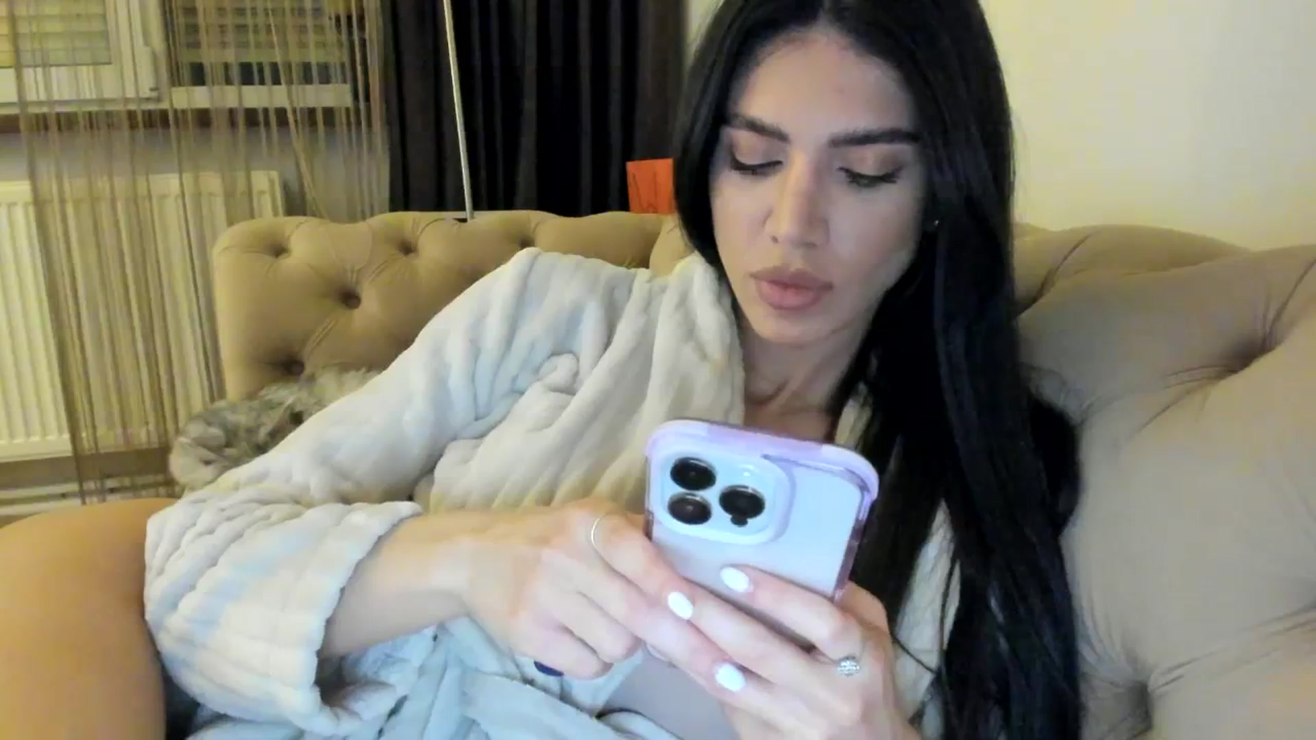 Gallery image thumbnail from SashaLopez's myfreecams stream on, 04/07/2024, 19:58 image 9 of 20