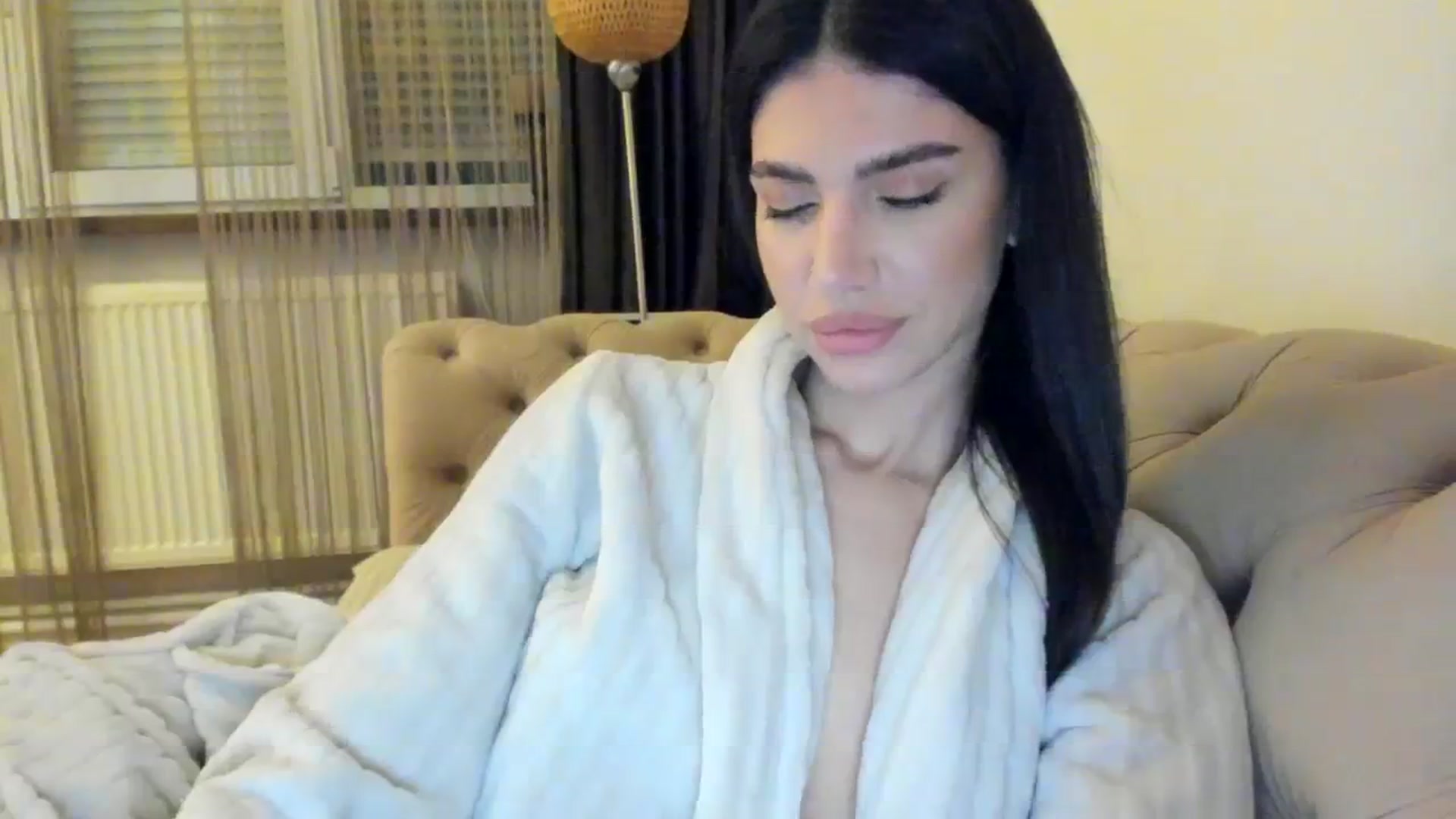 Gallery image thumbnail from SashaLopez's myfreecams stream on, 04/07/2024, 20:49 image 18 of 20