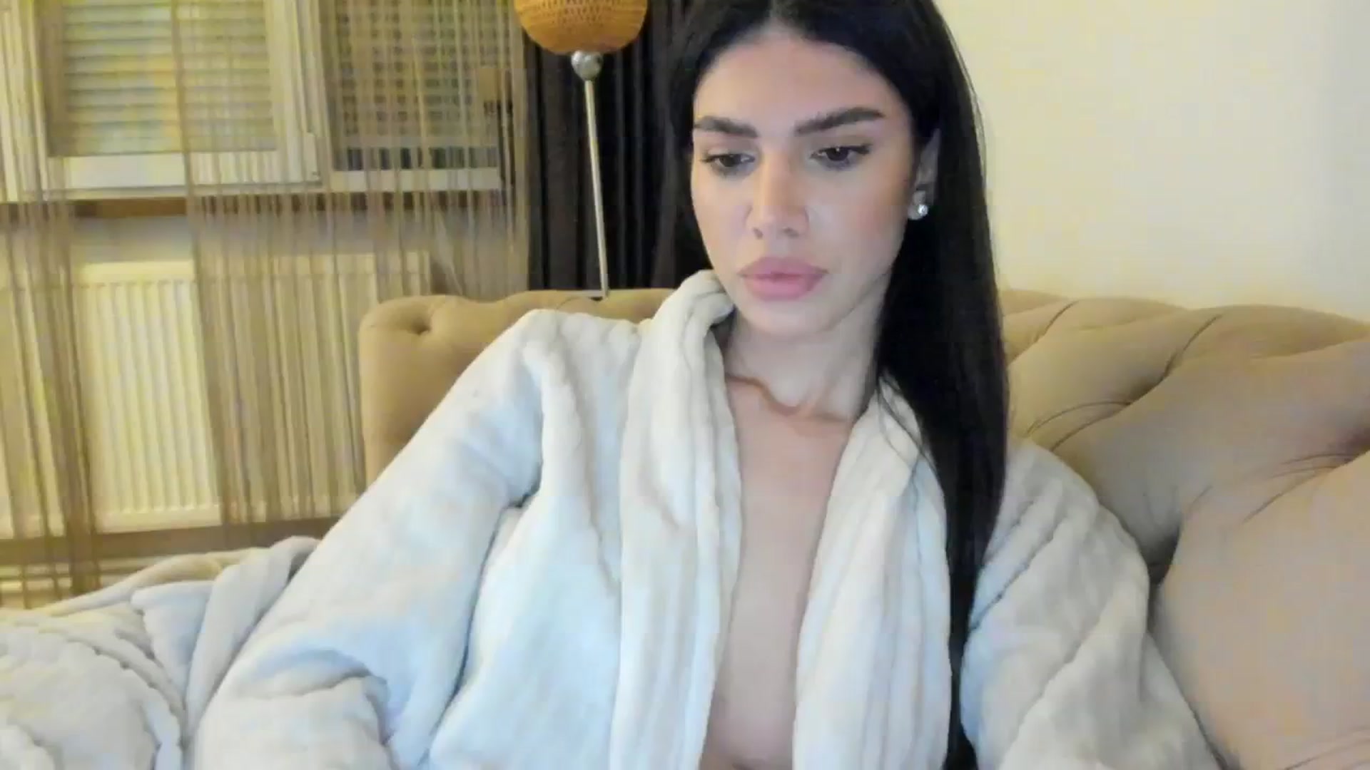 Gallery image thumbnail from SashaLopez's myfreecams stream on, 04/07/2024, 20:49 image 15 of 20