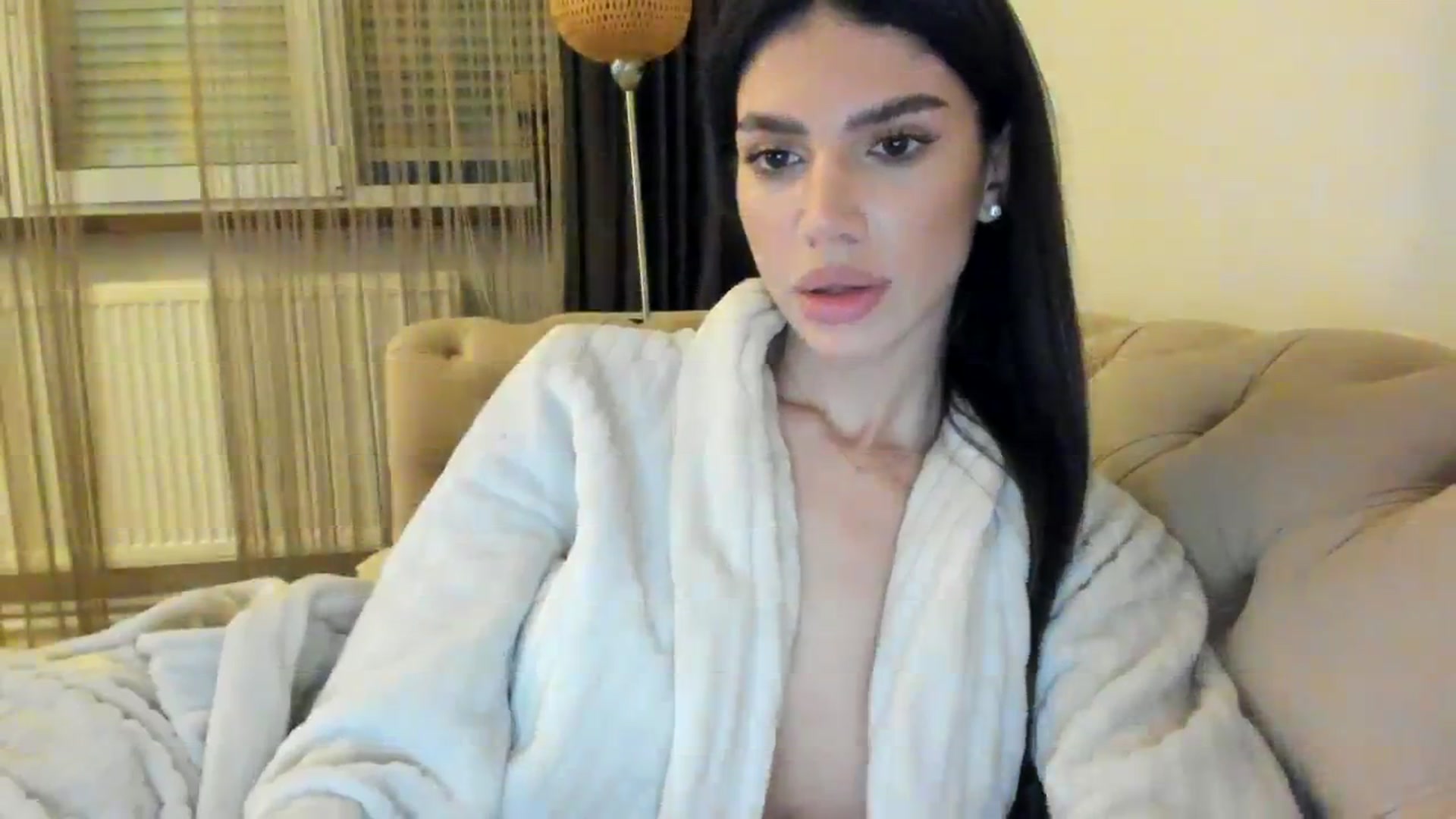Gallery image thumbnail from SashaLopez's myfreecams stream on, 04/07/2024, 20:49 image 14 of 20