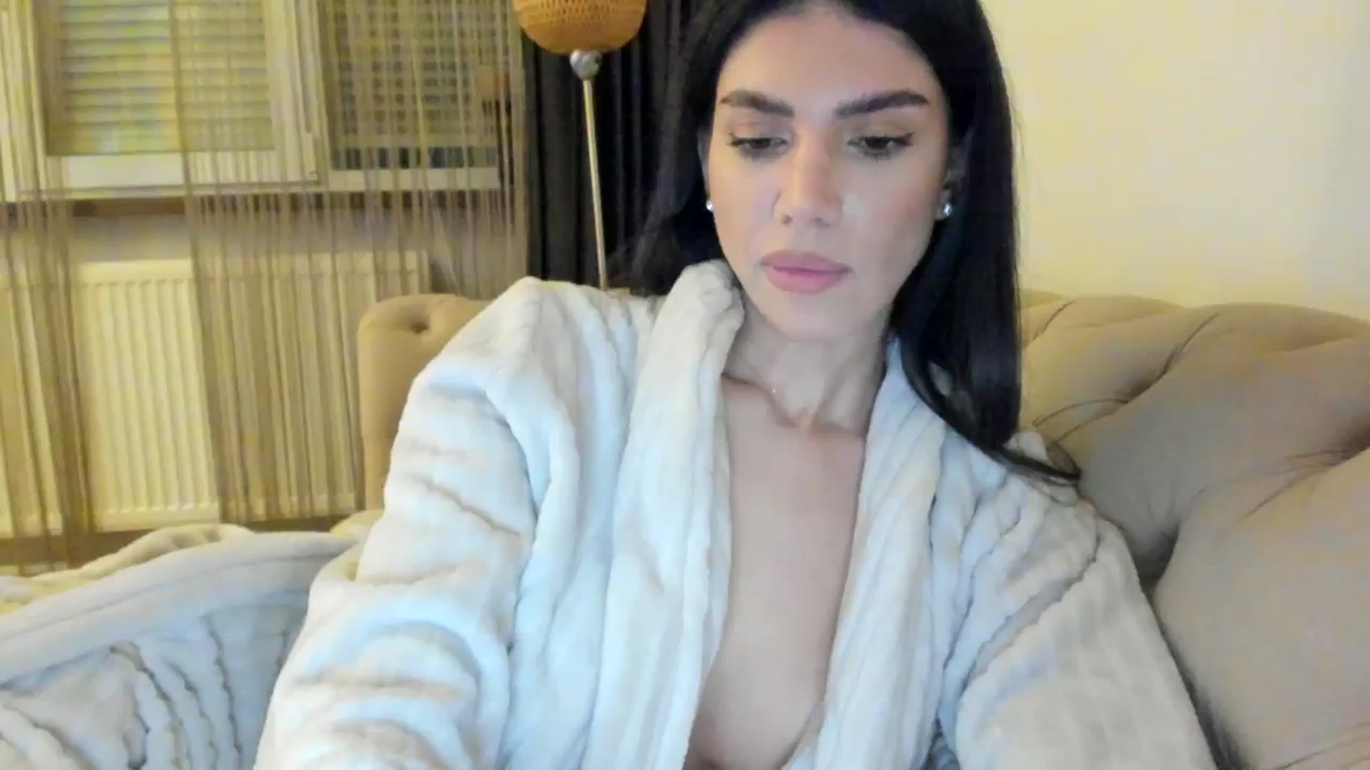 Gallery image thumbnail from SashaLopez's myfreecams stream on, 04/07/2024, 20:49 image 12 of 20