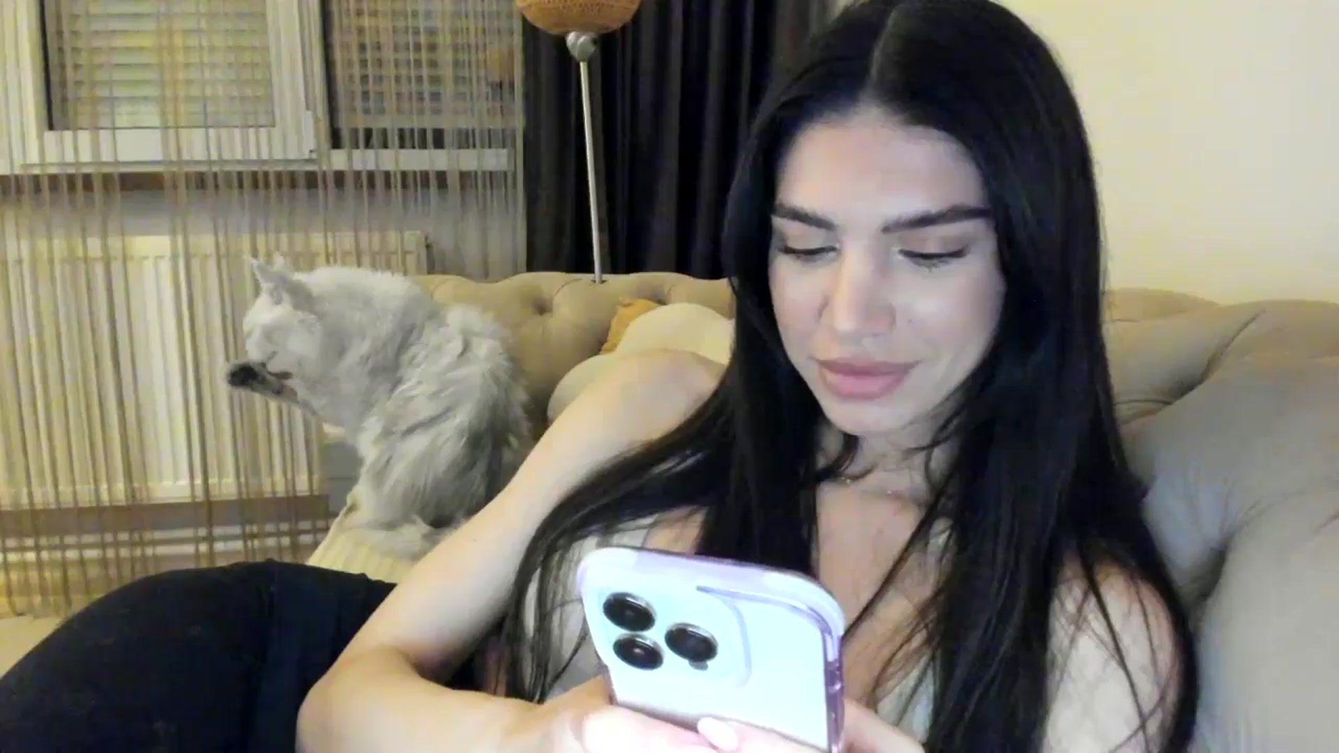 Gallery image thumbnail from SashaLopez's myfreecams stream on, 04/20/2024, 21:10 image 19 of 20