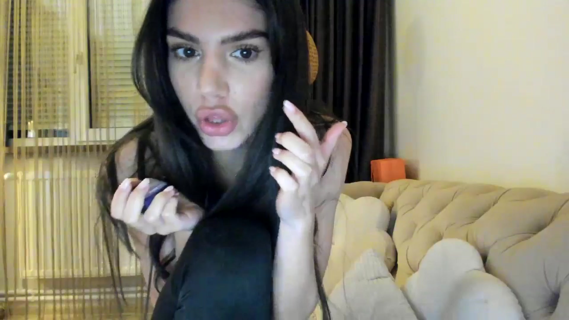 Gallery image thumbnail from SashaLopez's myfreecams stream on, 04/20/2024, 21:10 image 13 of 20
