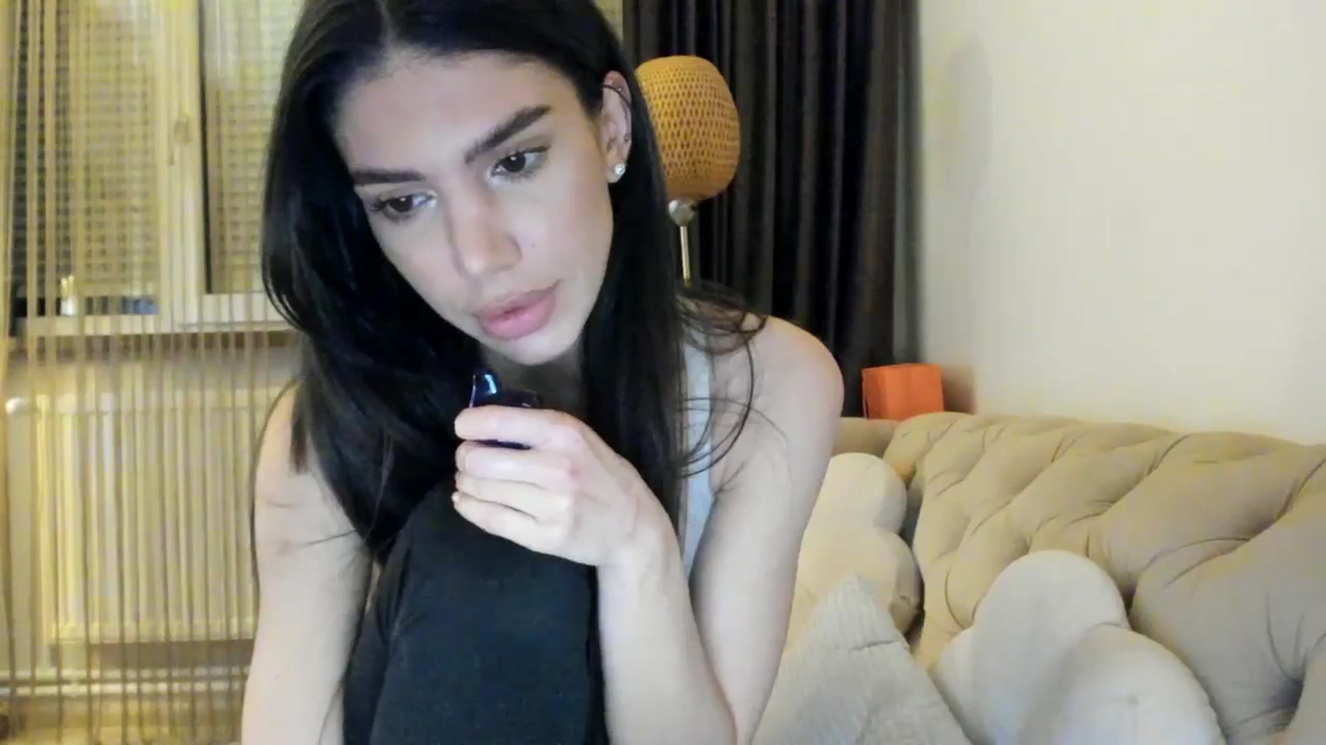 Gallery image thumbnail from SashaLopez's myfreecams stream on, 04/20/2024, 21:10 image 15 of 20