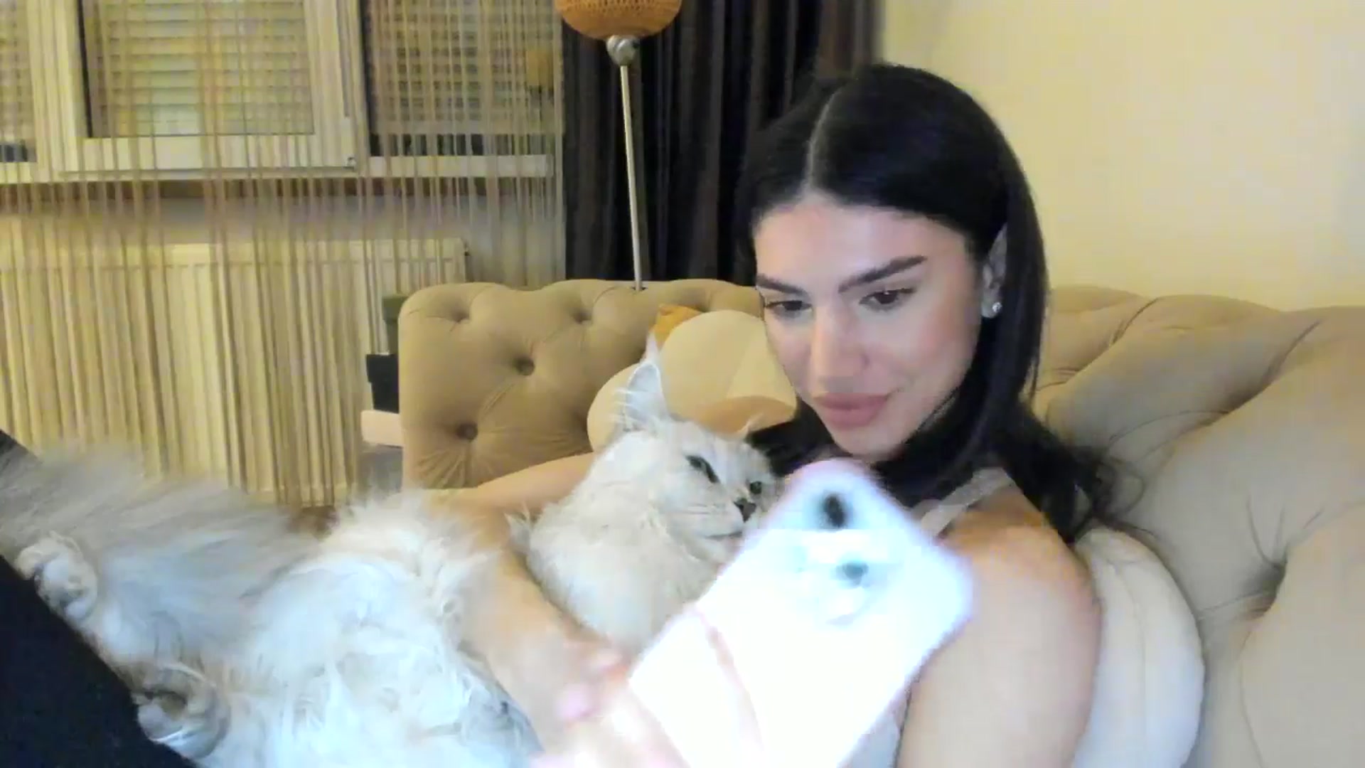 Gallery image thumbnail from SashaLopez's myfreecams stream on, 04/20/2024, 21:10 image 18 of 20