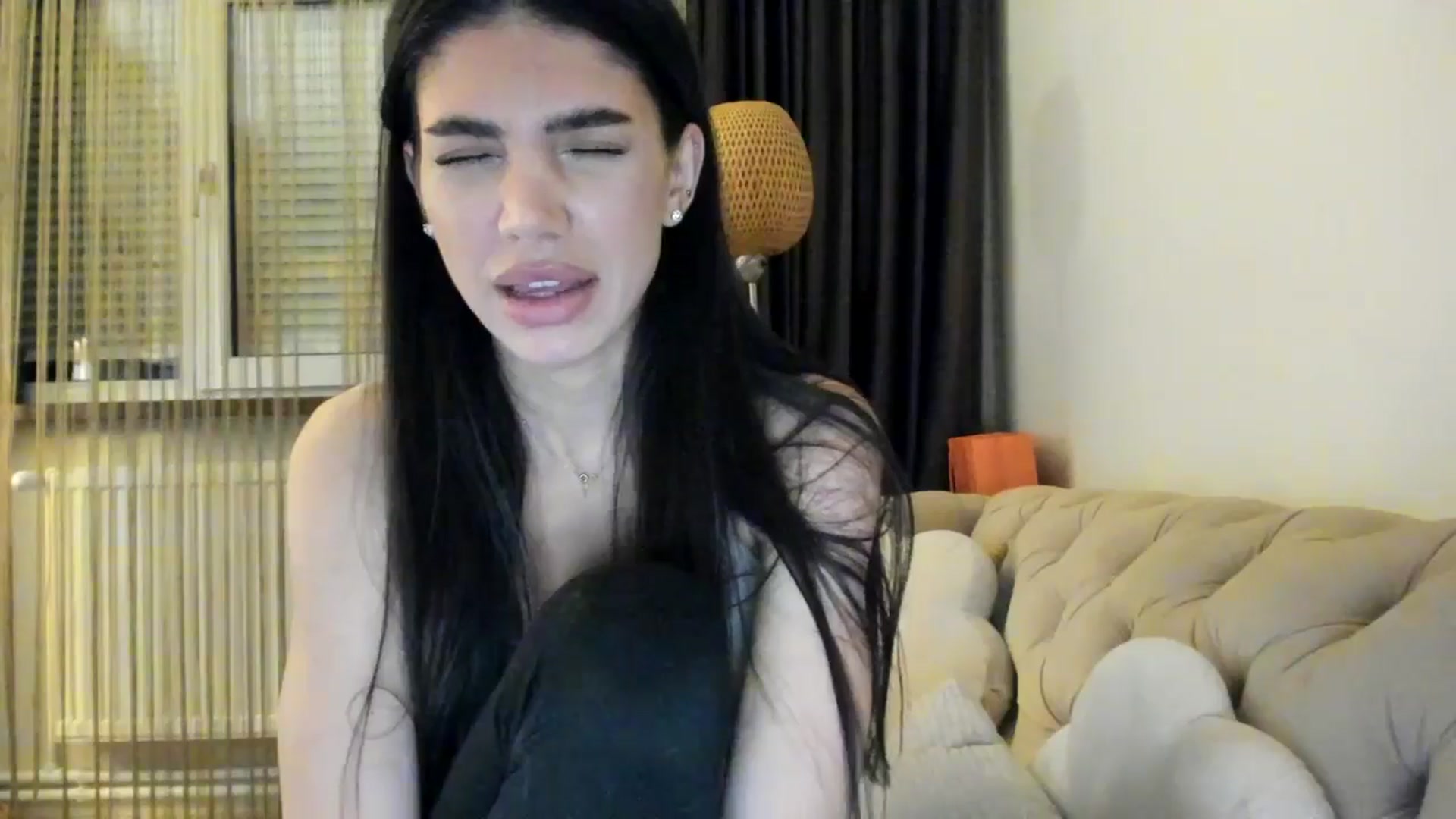 Gallery image thumbnail from SashaLopez's myfreecams stream on, 04/20/2024, 21:10 image 16 of 20
