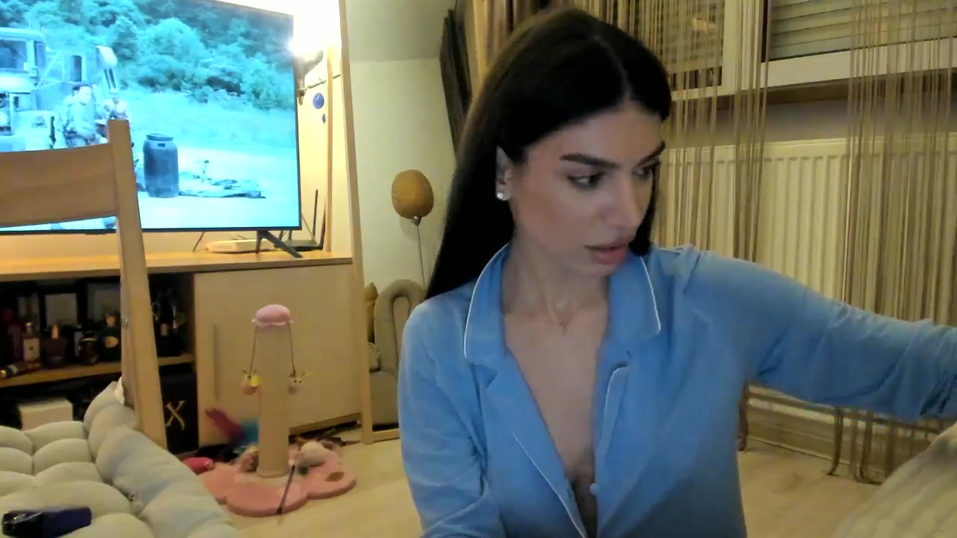 Gallery image thumbnail from SashaLopez's myfreecams stream on, 04/22/2024, 20:45 image 6 of 20