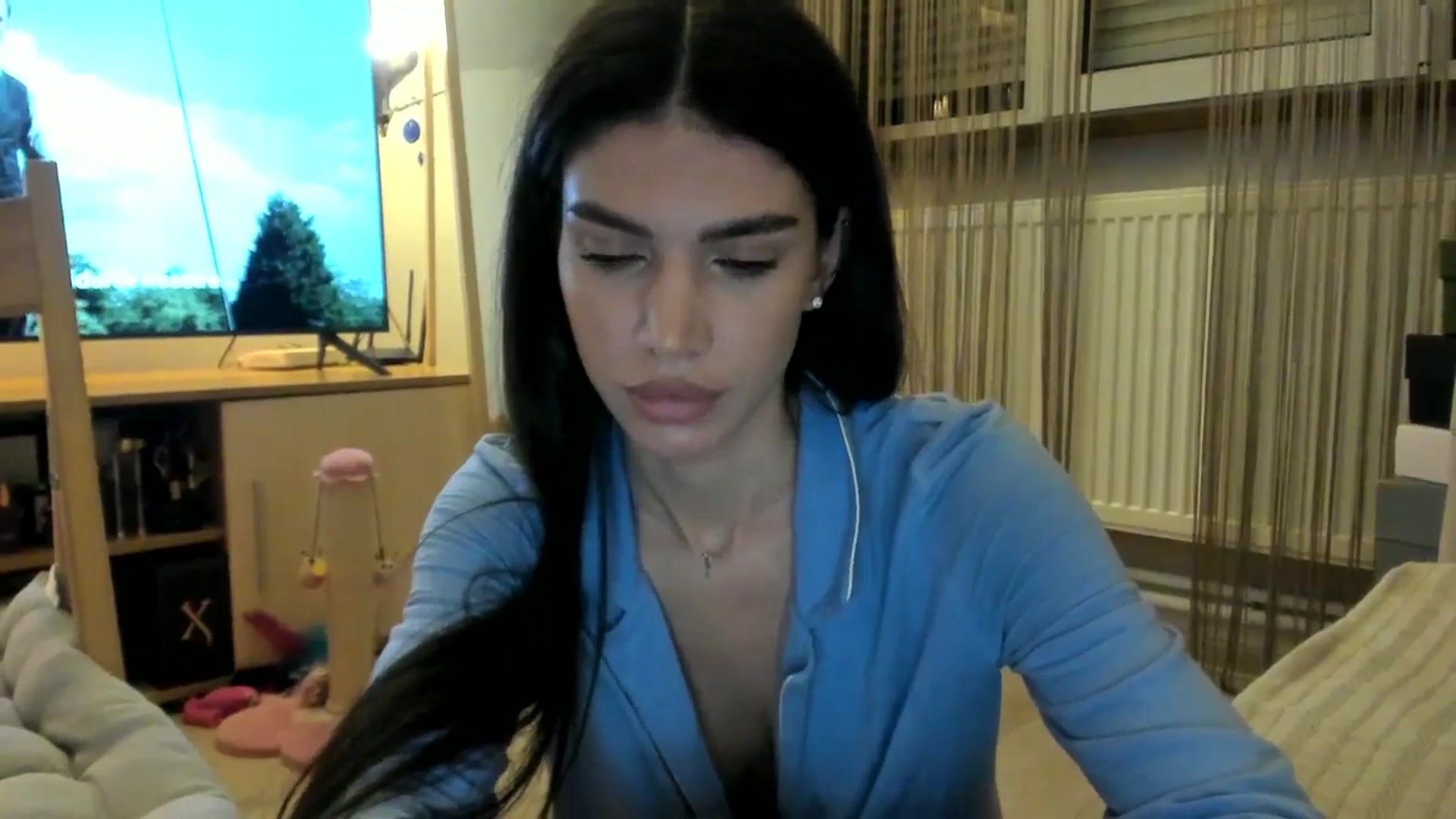 Gallery image thumbnail from SashaLopez's myfreecams stream on, 04/22/2024, 20:45 image 9 of 20