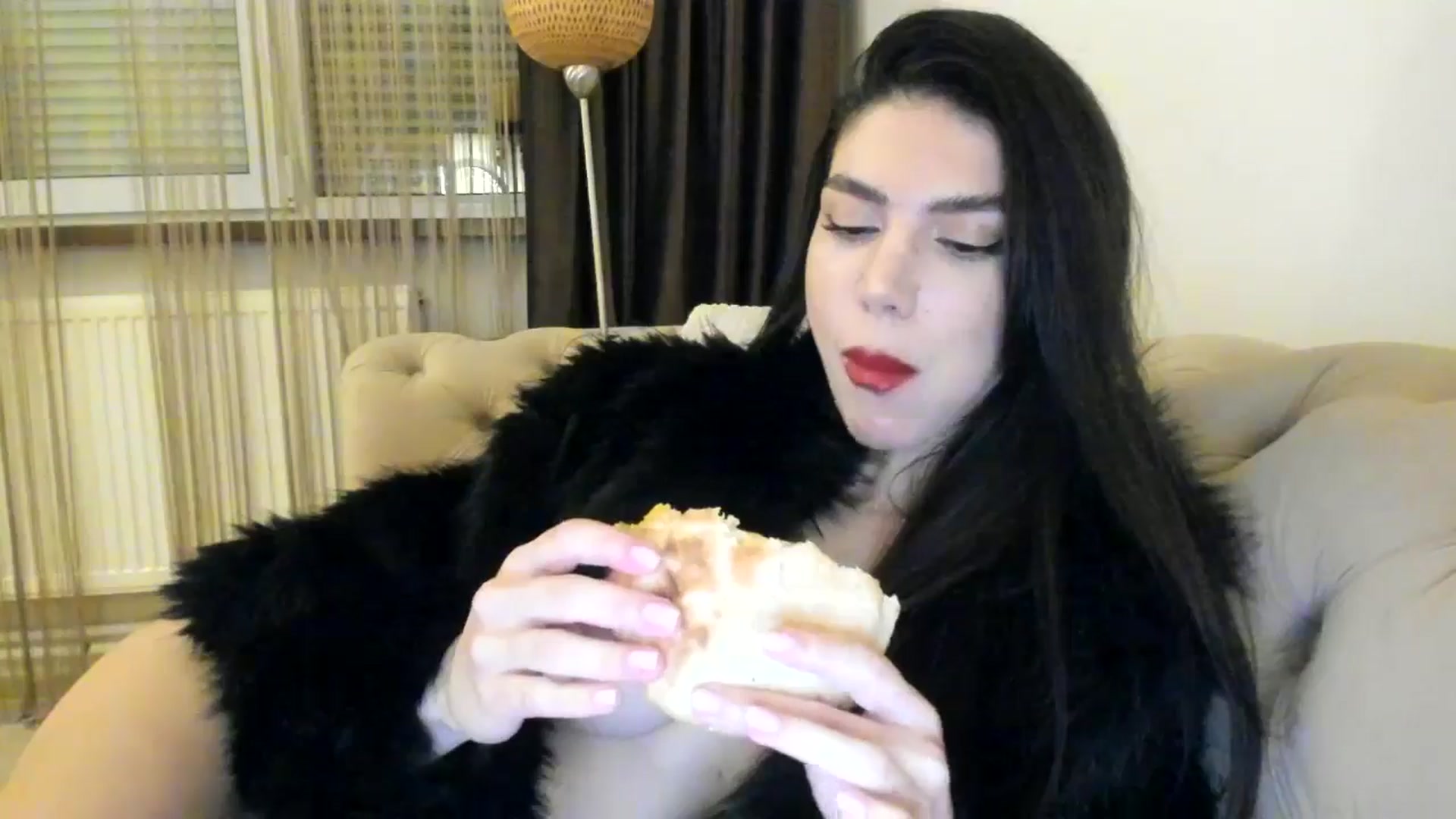 Gallery image thumbnail from SashaLopez's myfreecams stream on, 04/28/2024, 23:19 image 6 of 20