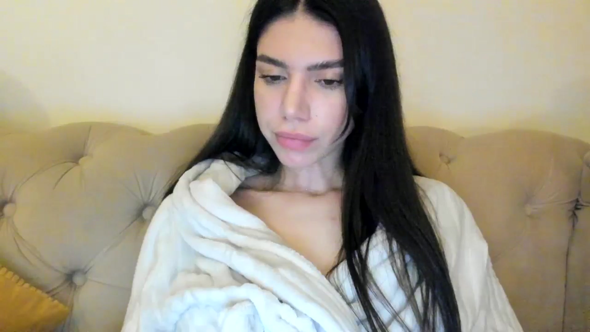 Gallery image thumbnail from SashaLopez's myfreecams stream on, 04/29/2024, 21:58 image 13 of 20