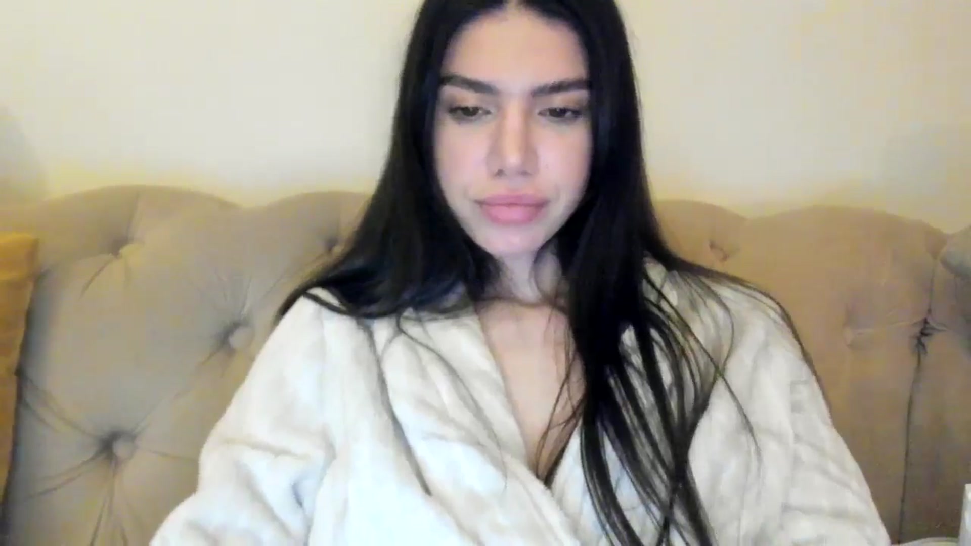Gallery image thumbnail from SashaLopez's myfreecams stream on, 04/29/2024, 21:58 image 16 of 20