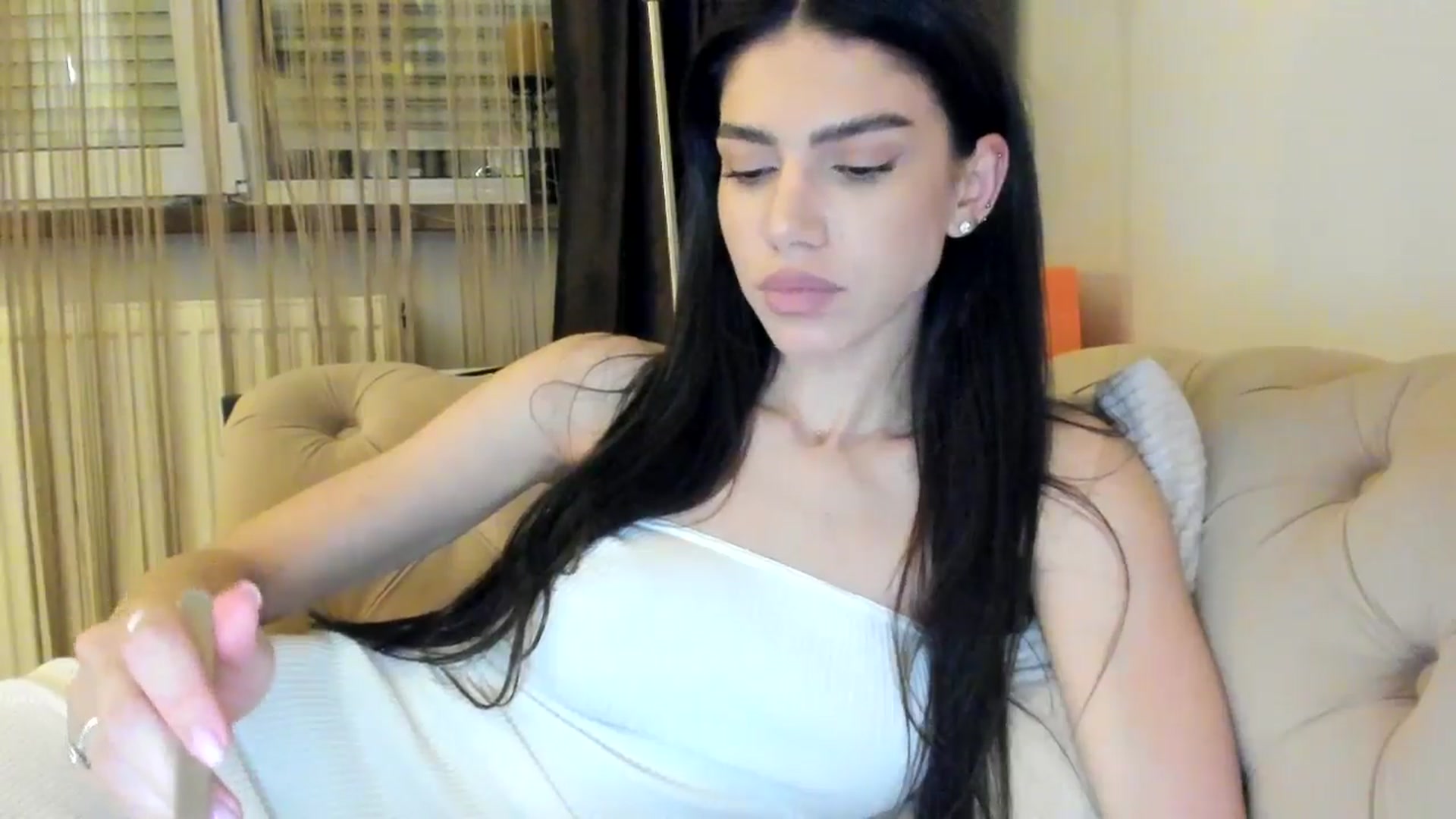 Gallery image thumbnail from SashaLopez's myfreecams stream on, 05/02/2024, 20:04 image 4 of 20