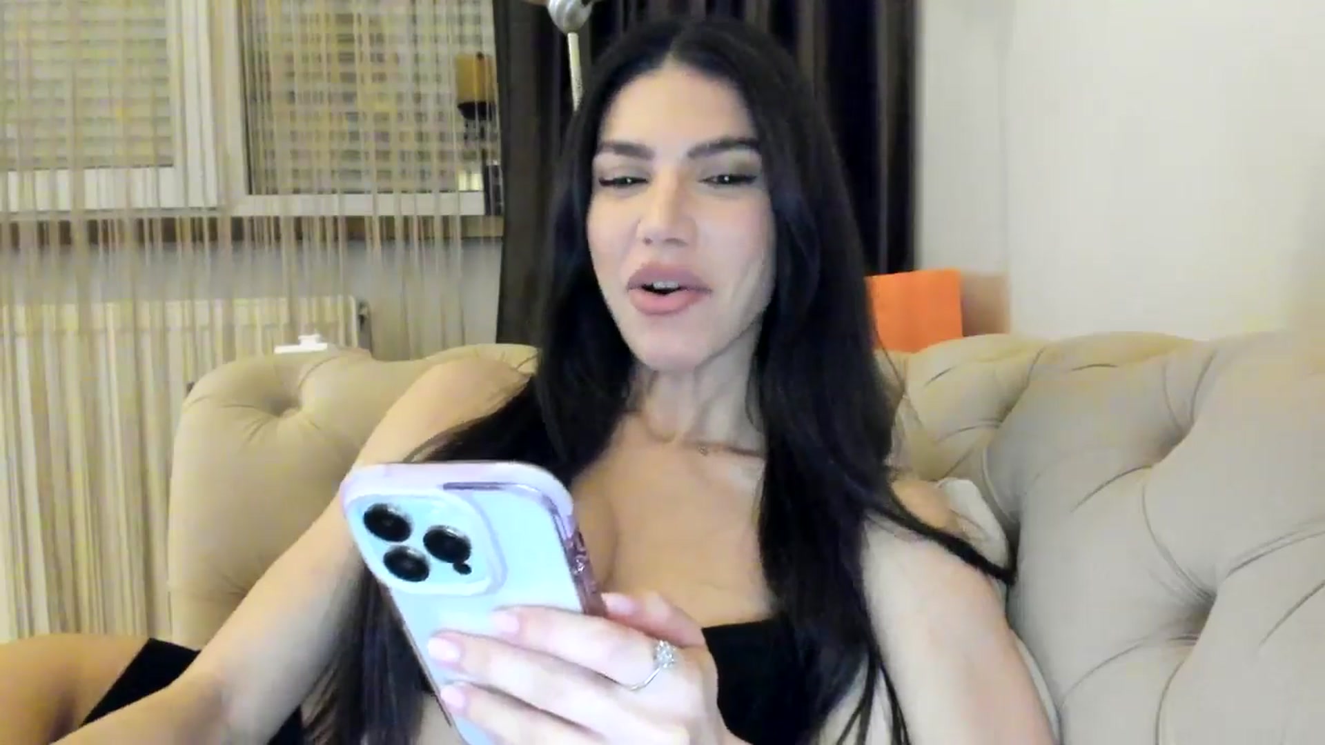 Gallery image thumbnail from SashaLopez's myfreecams stream on, 05/03/2024, 20:42 image 11 of 20