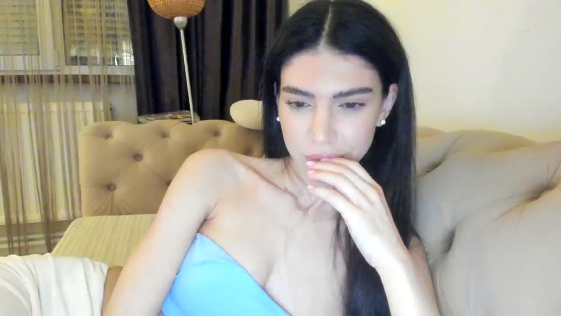 Gallery image thumbnail from SashaLopez's myfreecams stream on, 05/08/2024, 22:40 image 16 of 20