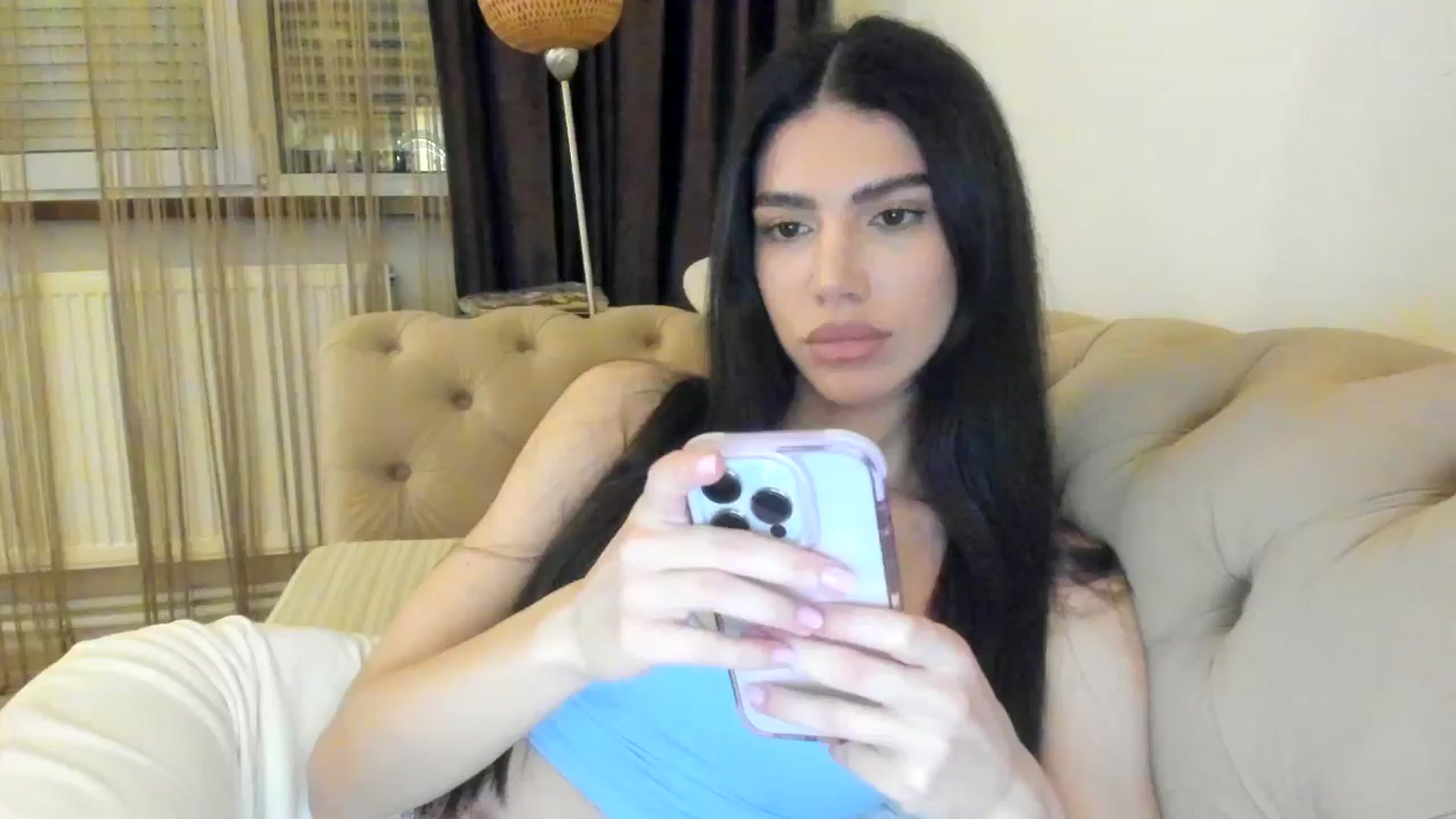 Gallery image thumbnail from SashaLopez's myfreecams stream on, 05/08/2024, 22:40 image 1 of 20