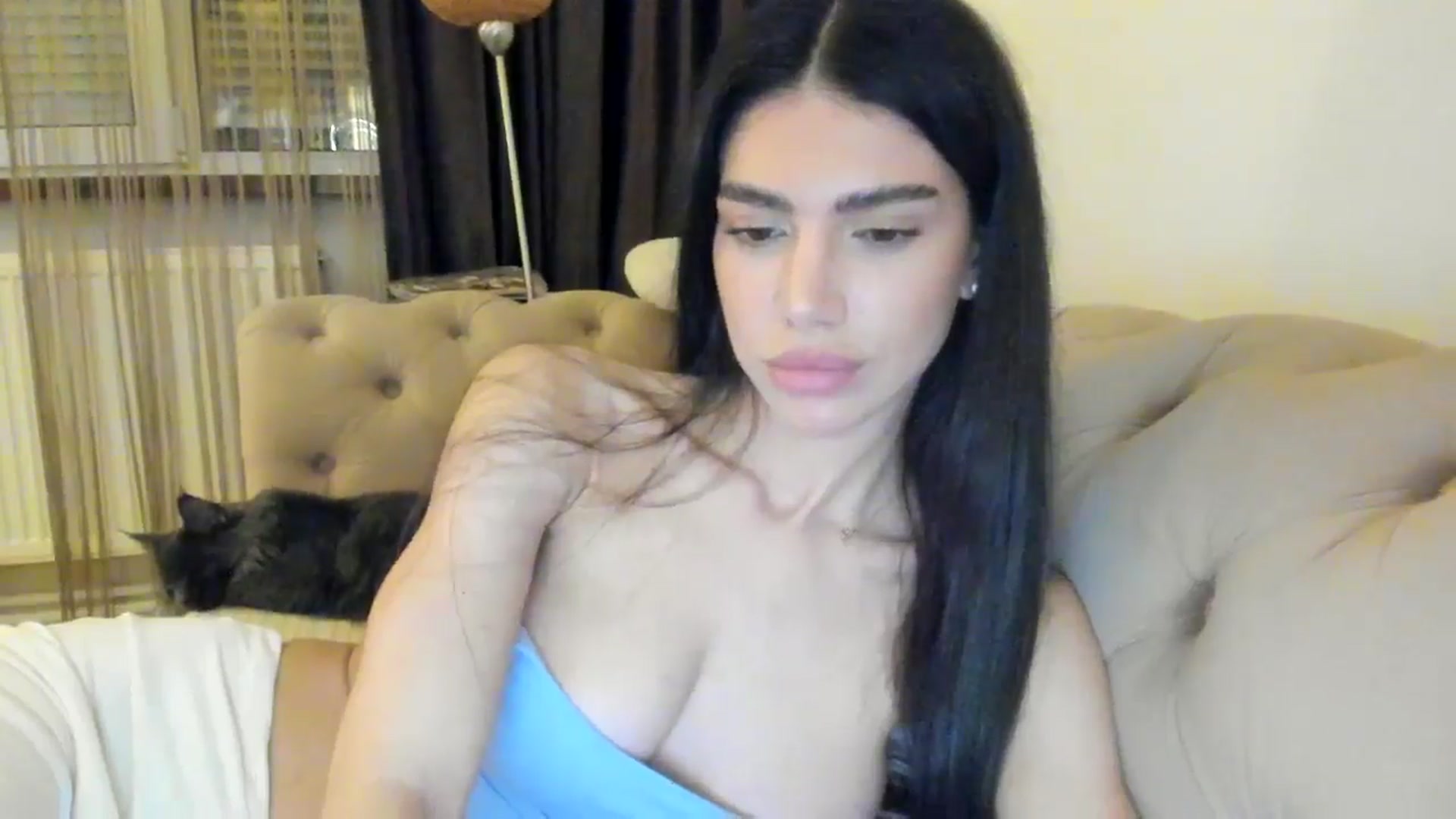 Gallery image thumbnail from SashaLopez's myfreecams stream on, 05/08/2024, 22:40 image 15 of 20