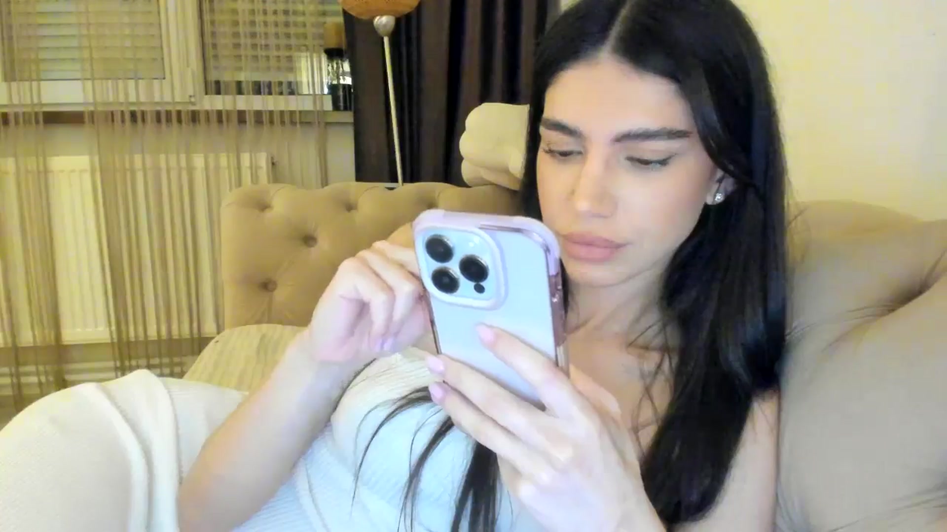 Gallery image thumbnail from SashaLopez's myfreecams stream on, 05/10/2024, 21:15 image 20 of 20