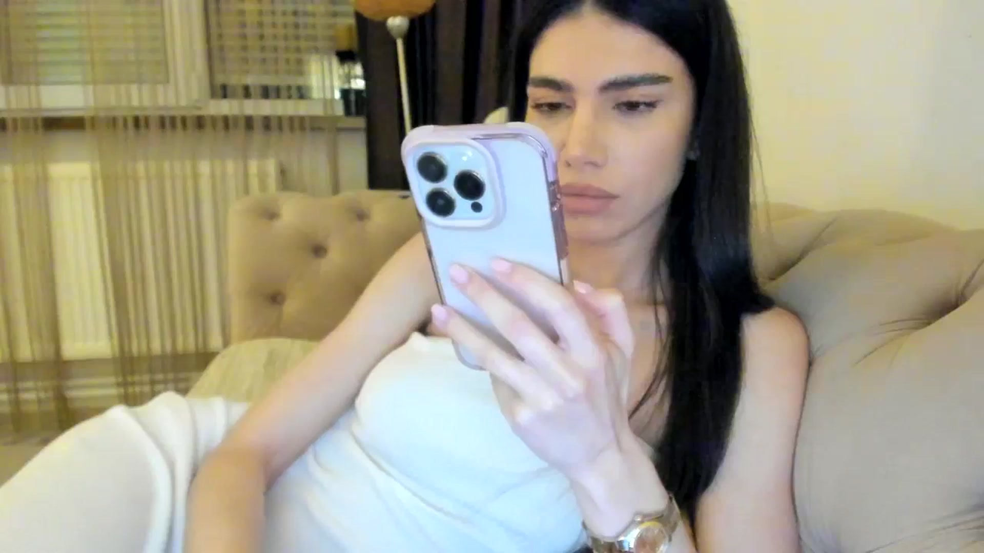 Gallery image thumbnail from SashaLopez's myfreecams stream on, 05/10/2024, 21:15 image 19 of 20